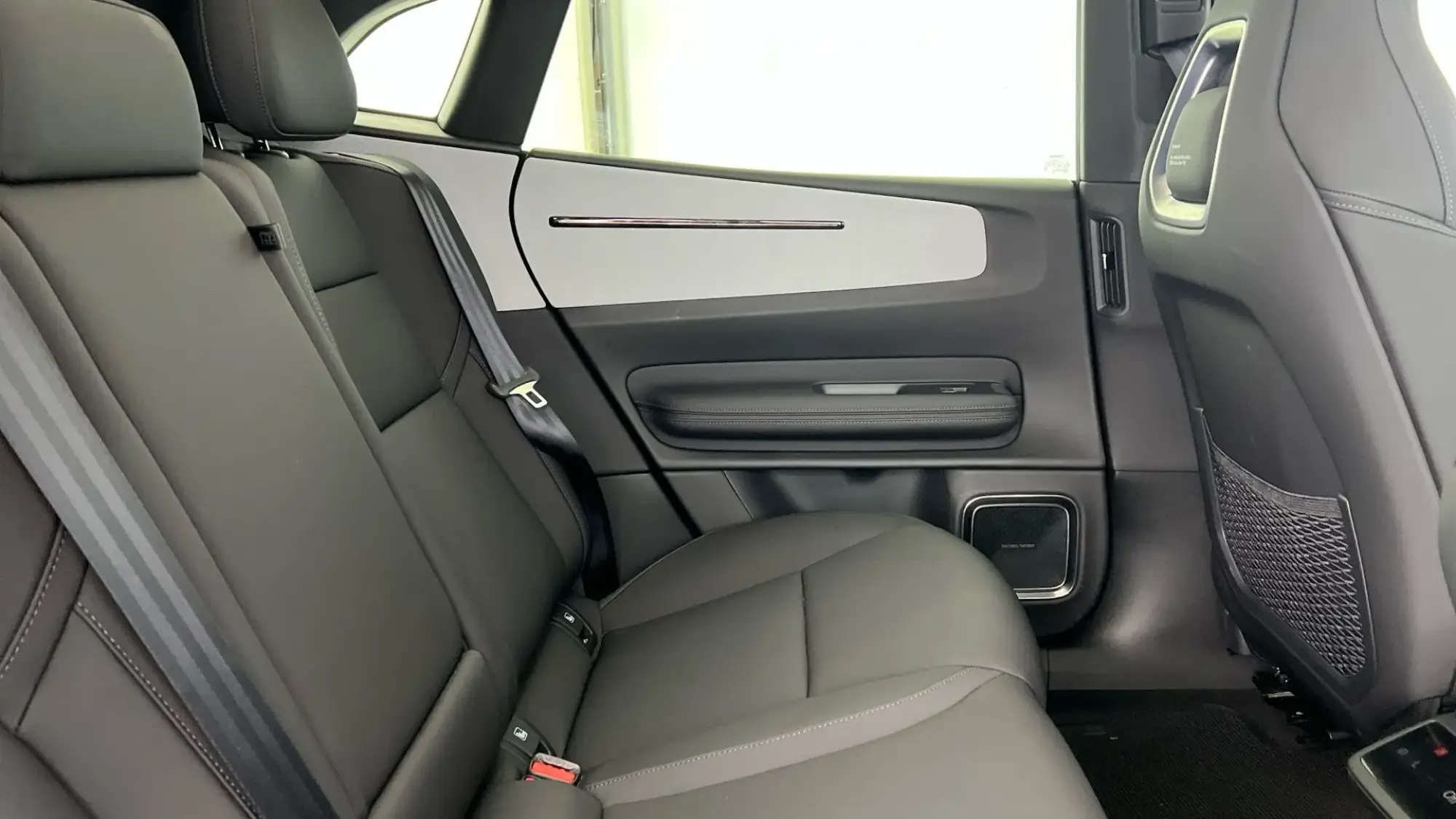 Polestar 4 Coupe Image 19