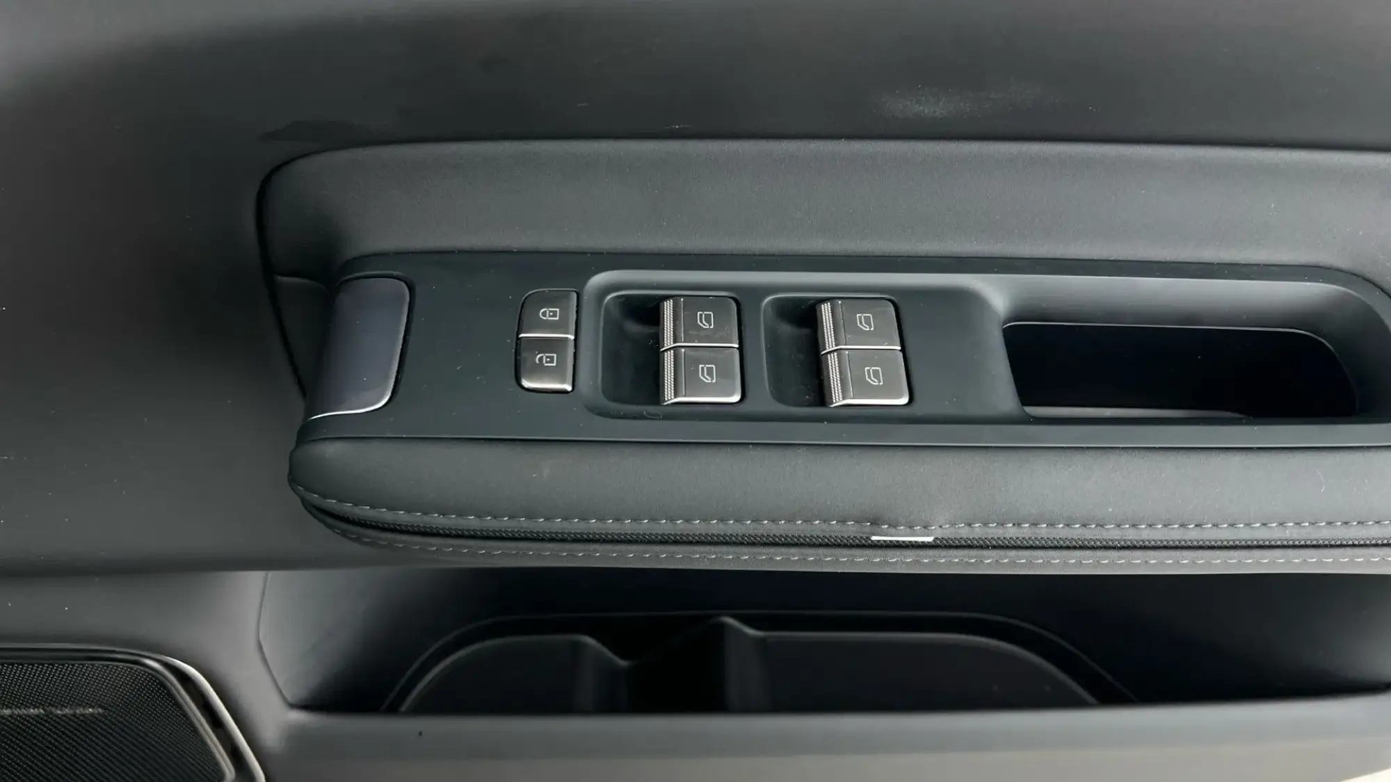 Polestar 4 Coupe Image 33
