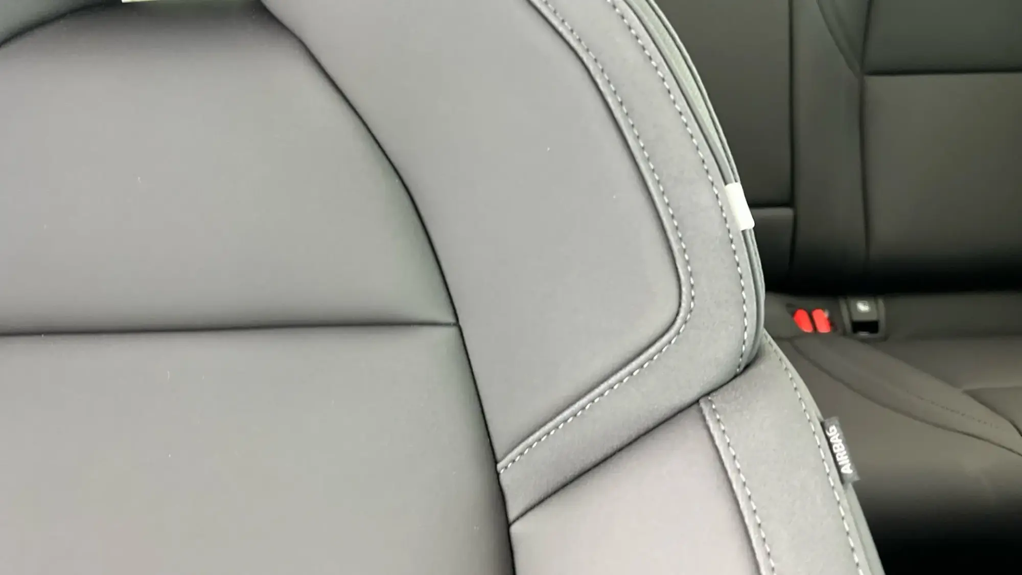 Polestar 4 Coupe Image 35