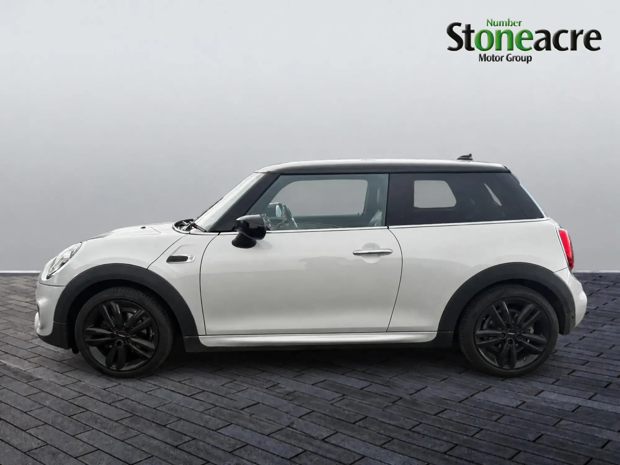 MINI Hatch Image 6