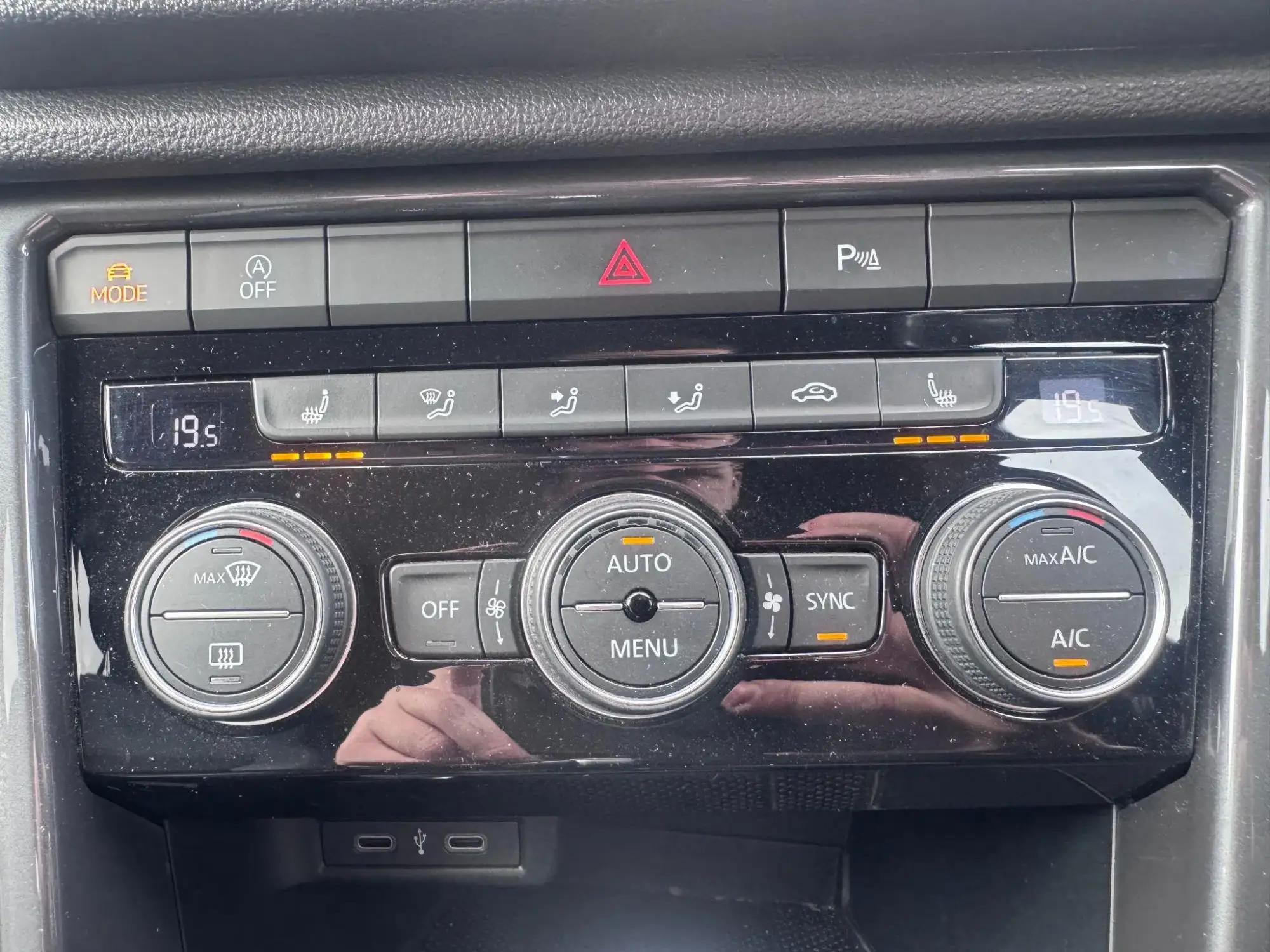 Volkswagen T-Roc Image 15