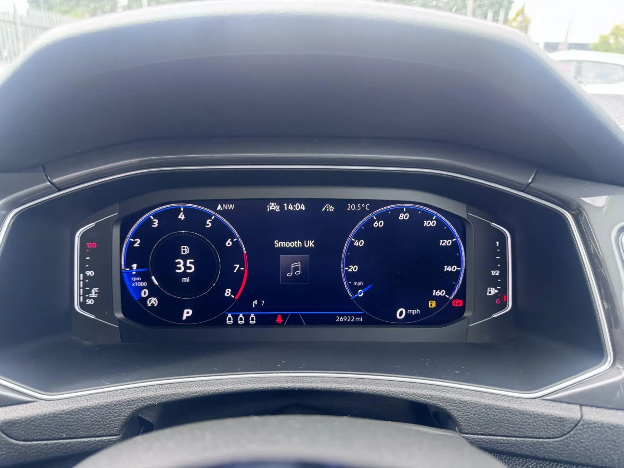Volkswagen T-Roc Image 18