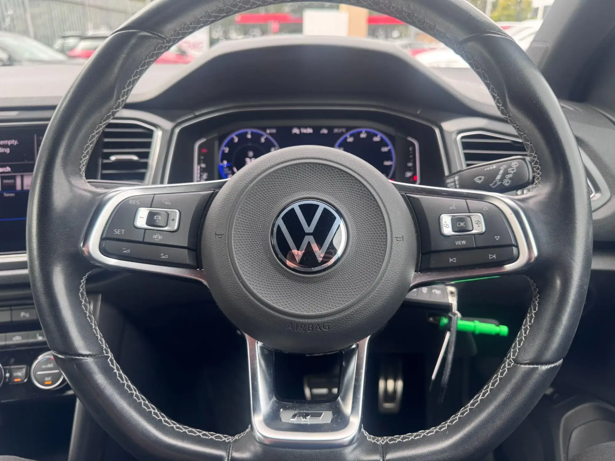 Volkswagen T-Roc Image 20