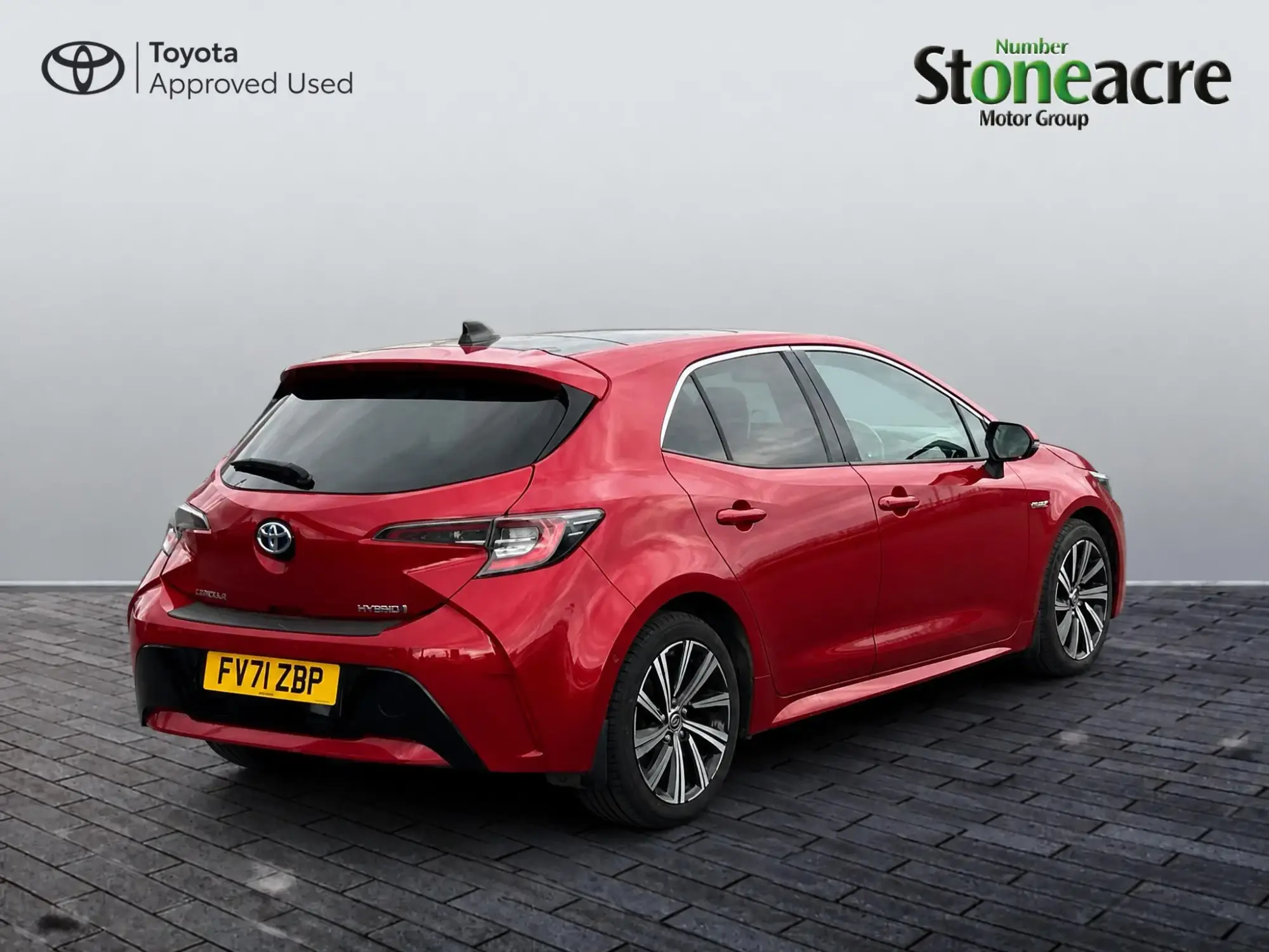 Toyota Corolla Hatchback 1.8 VVT-i Hybrid Design 5dr CVT FV71ZBP Image 3