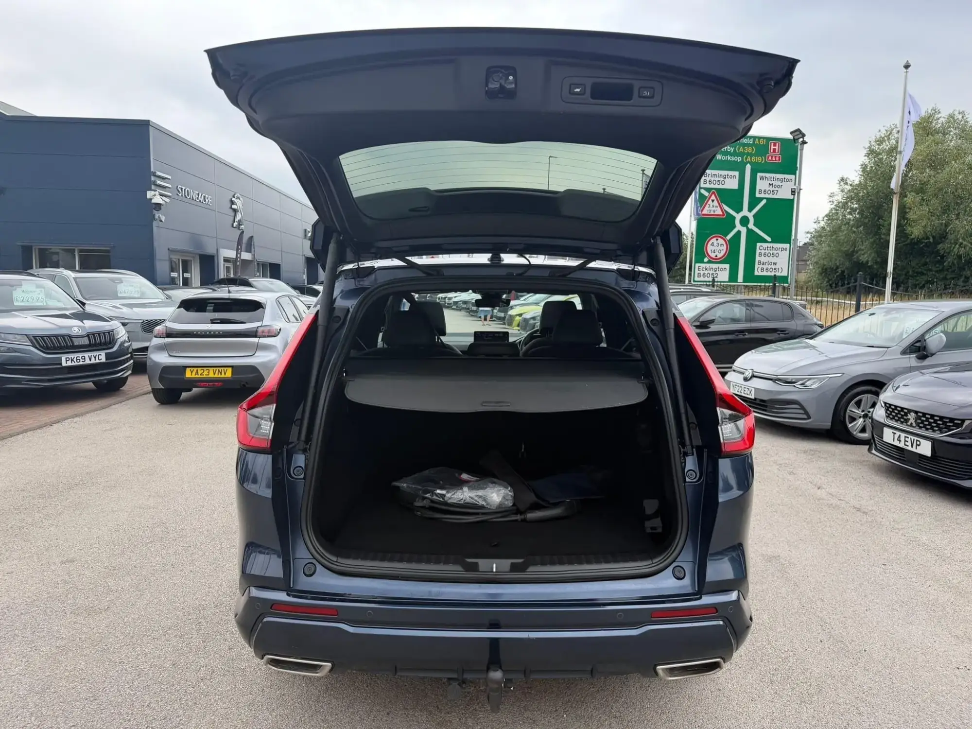 Honda CR-V Plug-in Hybrid Image 13 Honda CR-V Plug-in Hybrid Image 13