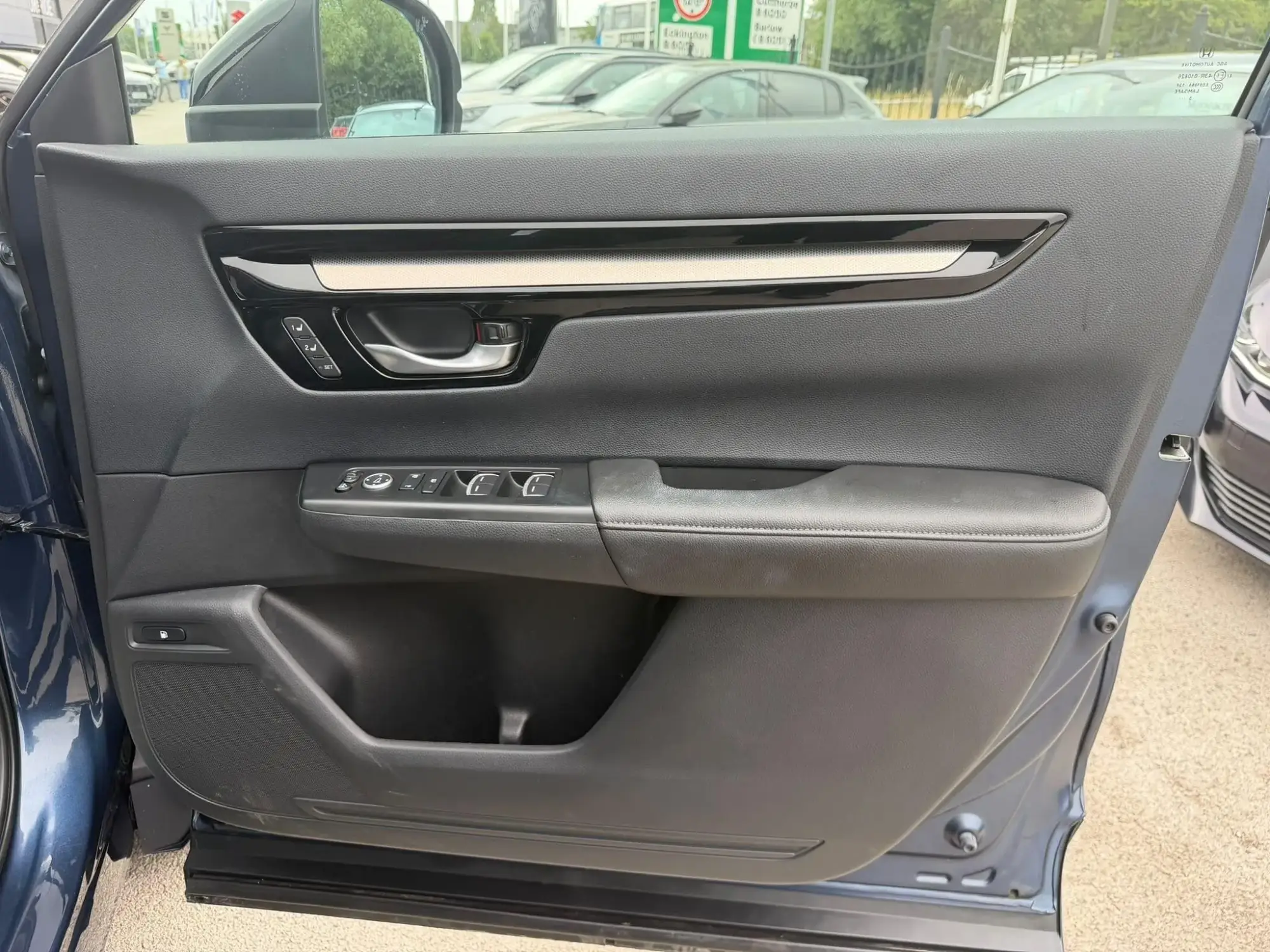 Honda CR-V Plug-in Hybrid Image 21 Honda CR-V Plug-in Hybrid Image 21