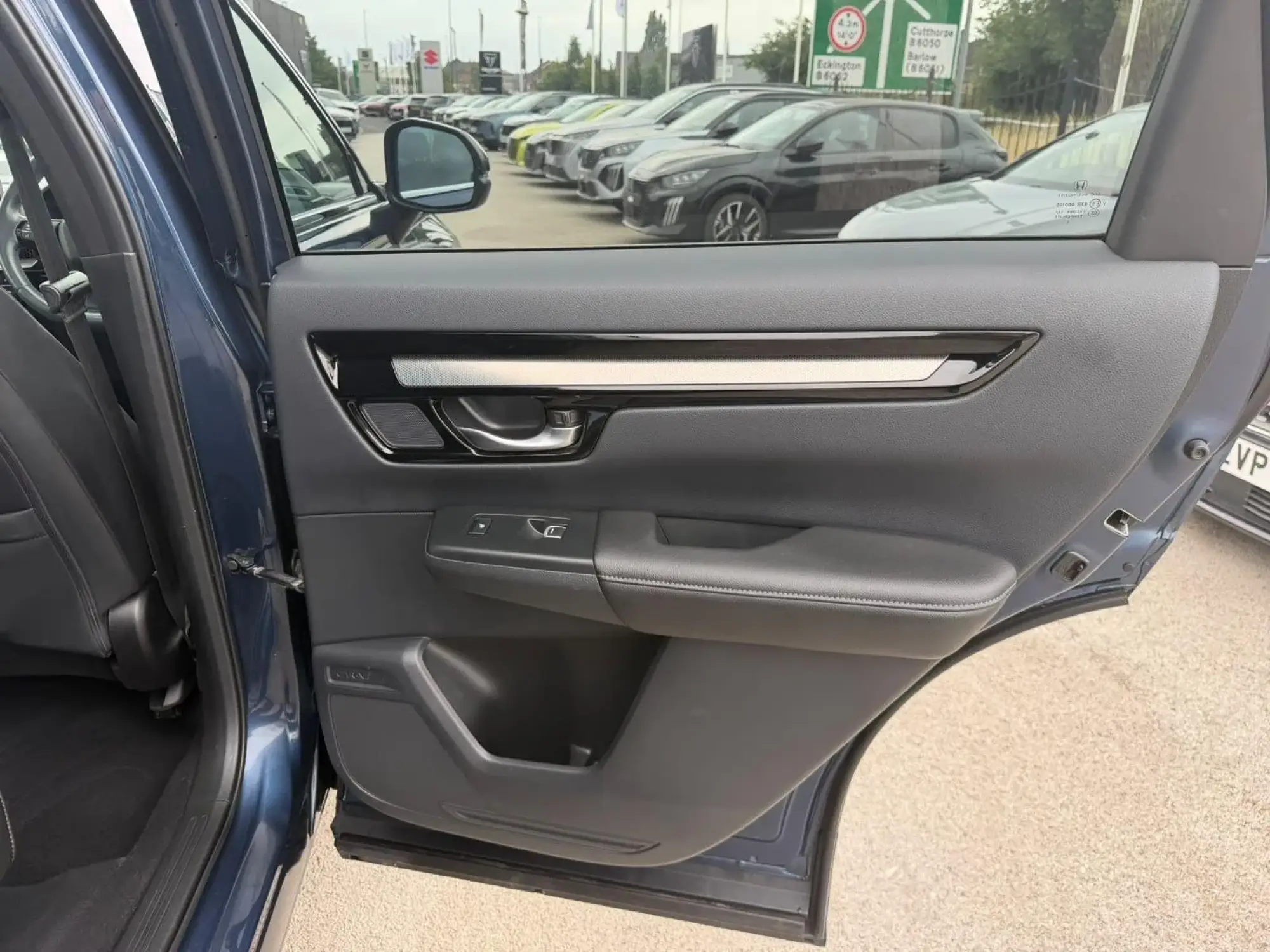 Honda CR-V Plug-in Hybrid Image 22 Honda CR-V Plug-in Hybrid Image 22