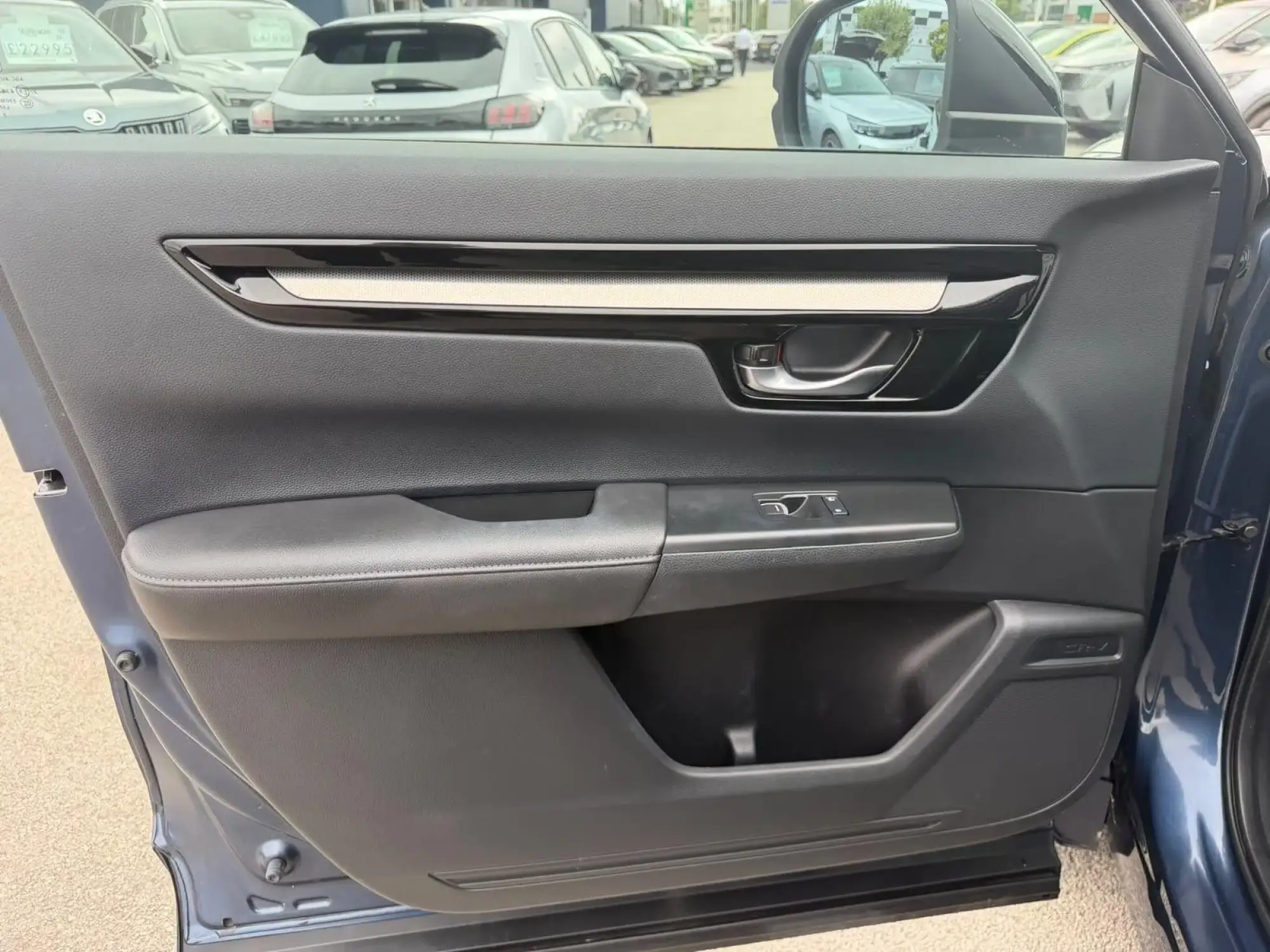 Honda CR-V Plug-in Hybrid Image 23 Honda CR-V Plug-in Hybrid Image 23