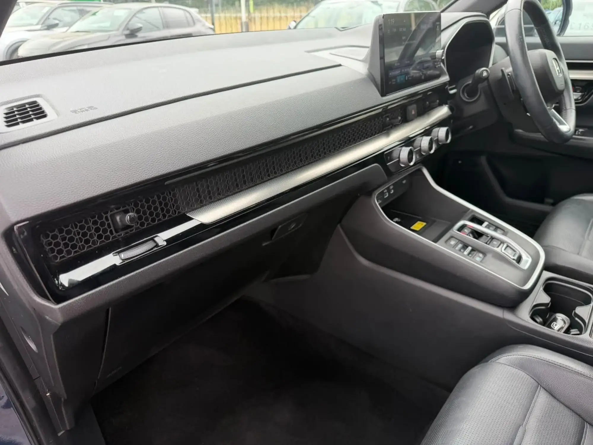 Honda CR-V Plug-in Hybrid Image 54 Honda CR-V Plug-in Hybrid Image 54