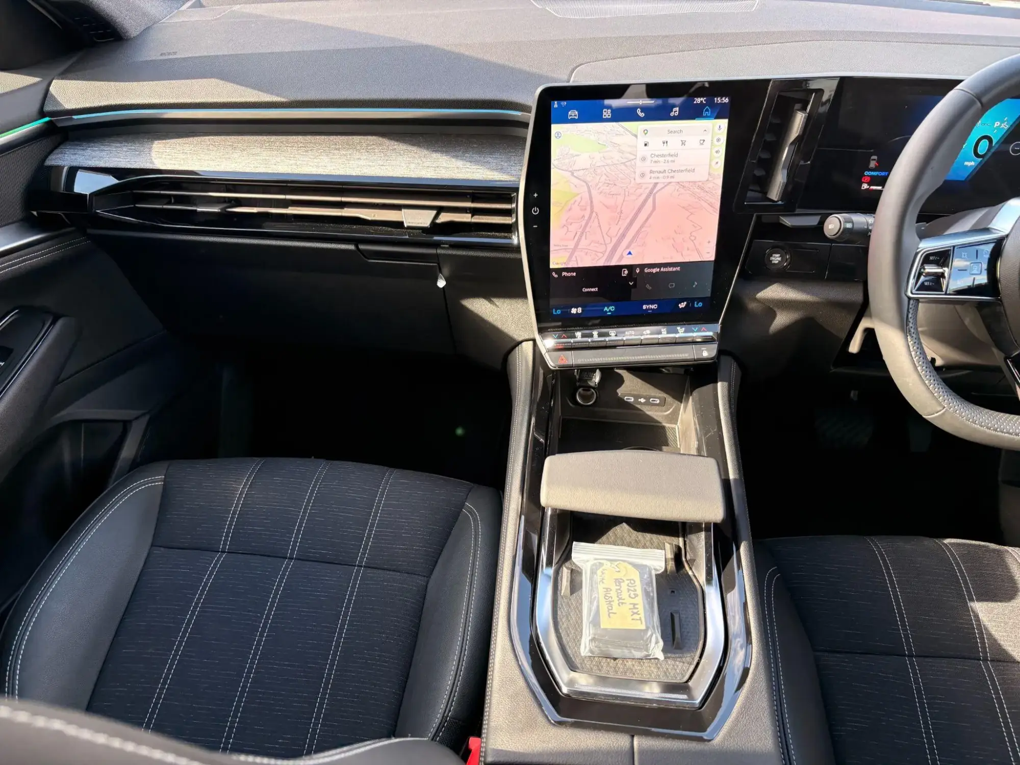 Renault Austral E-Tech Image 11