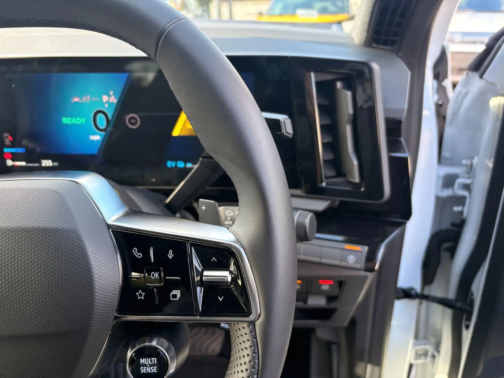 Renault Austral E-Tech Image 20