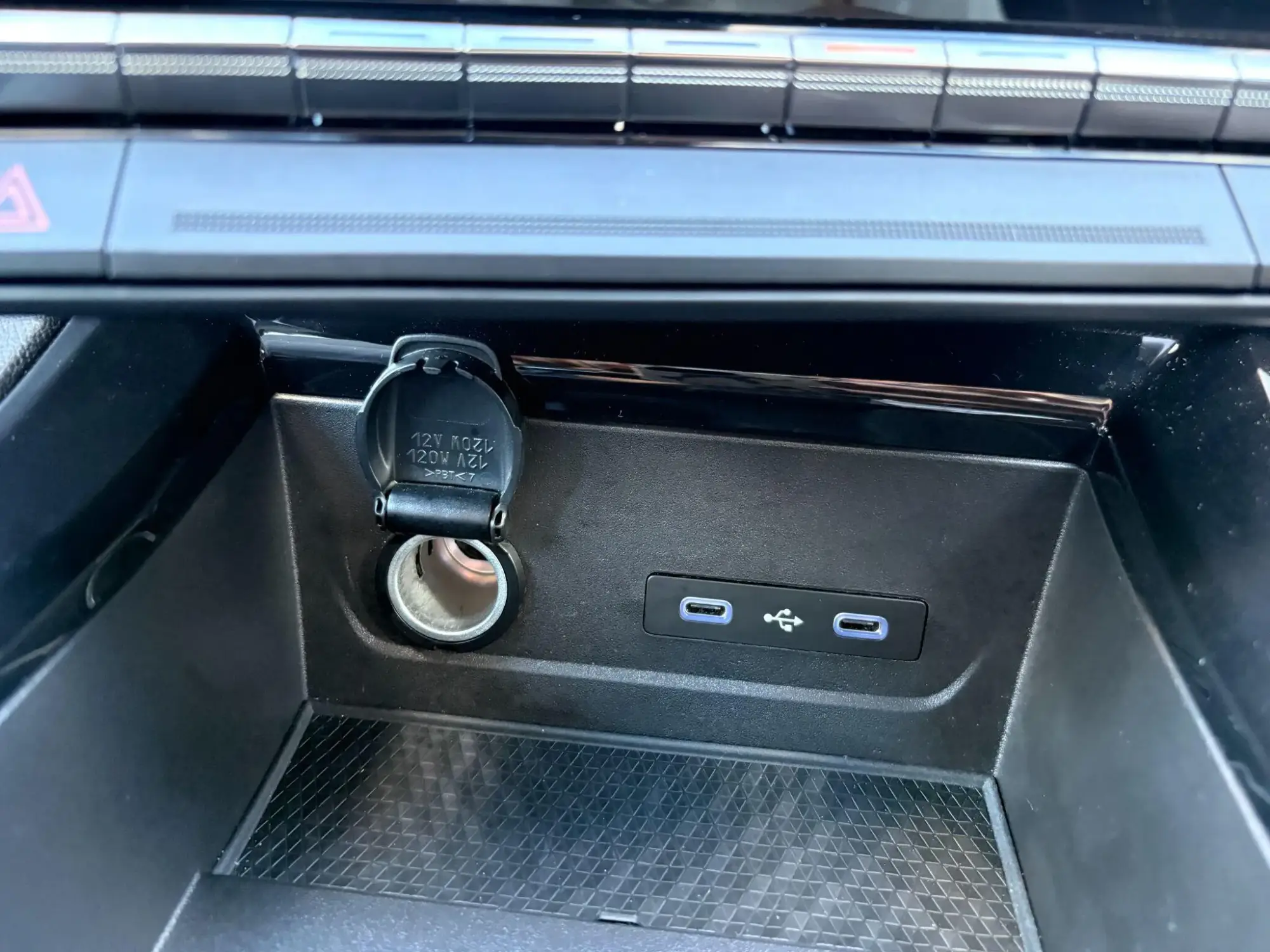 Renault Austral E-Tech Image 23