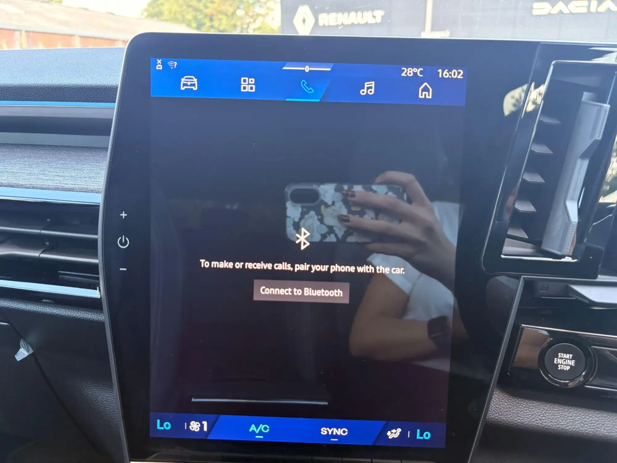 Renault Austral E-Tech Image 32
