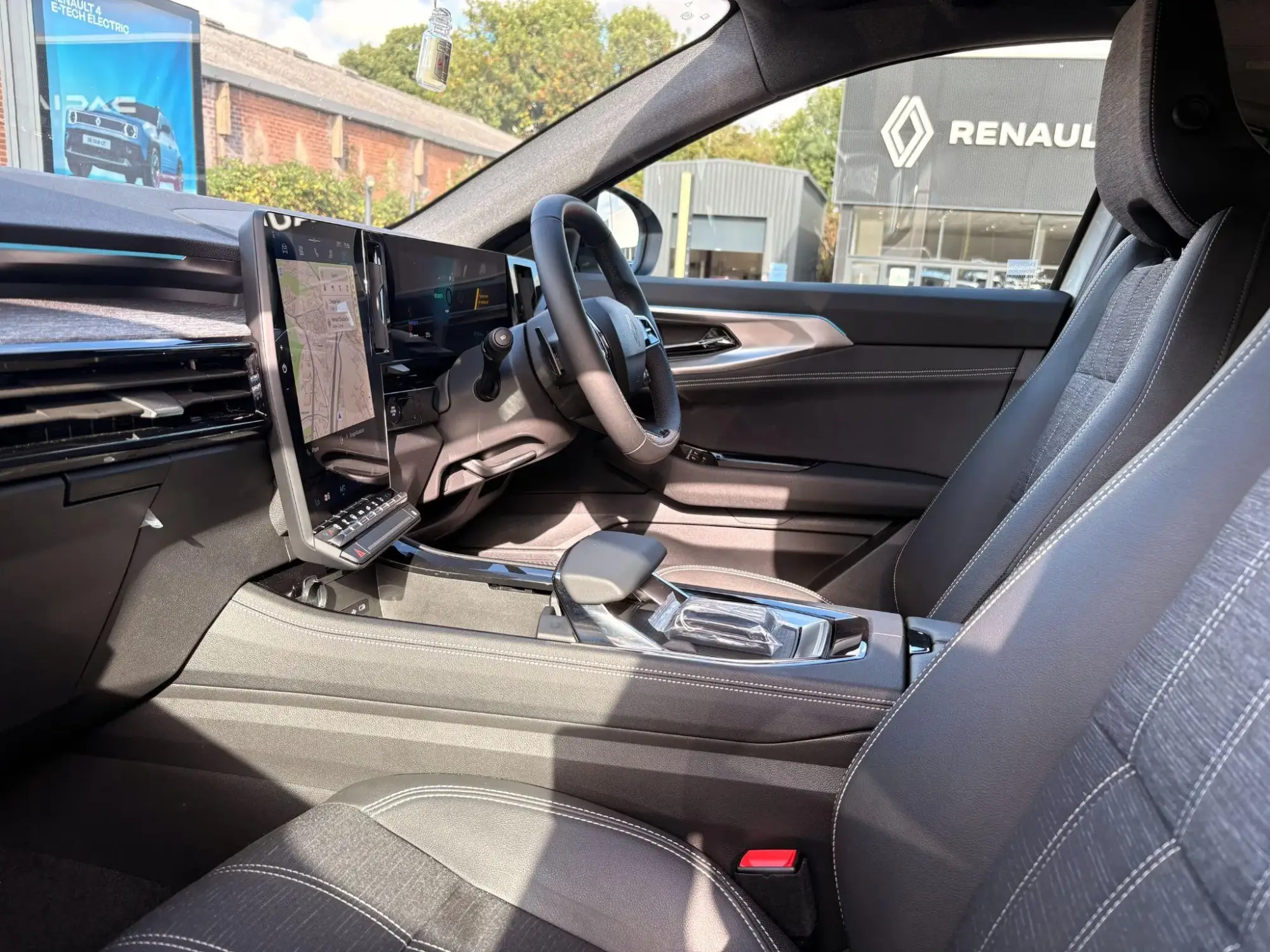 Renault Austral E-Tech Image 38