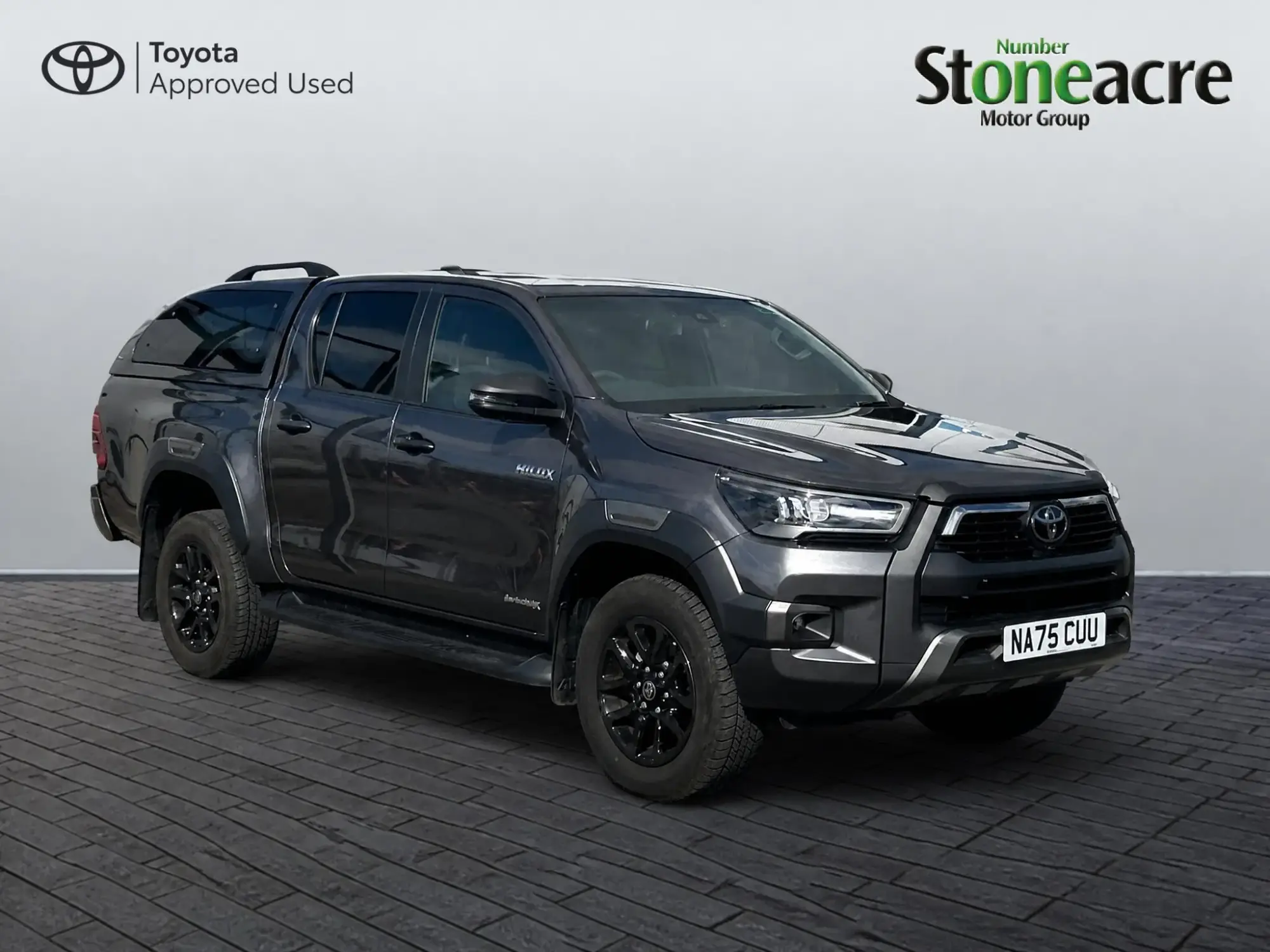 Toyota Hilux 2.8 D-4D-h Invincible X Auto 4WD Euro 6 4dr NA75CUU Image 1 Toyota Hilux 2.8 D-4D-h Invincible X Auto 4WD Euro 6 4dr NA75CUU Image 1