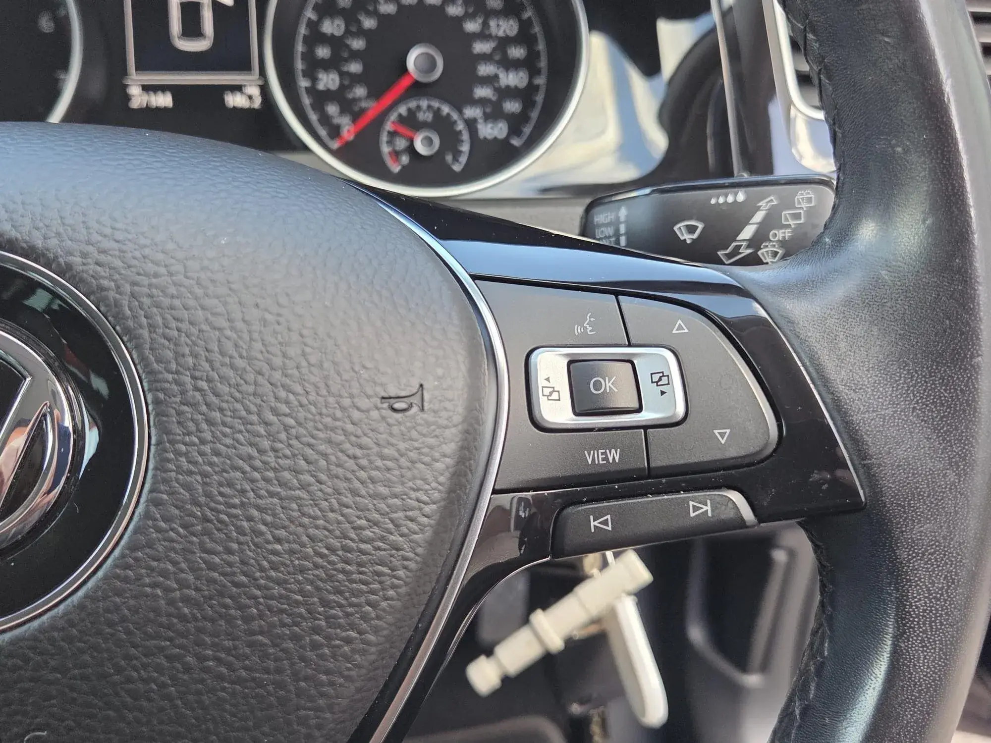Volkswagen Golf Image 18