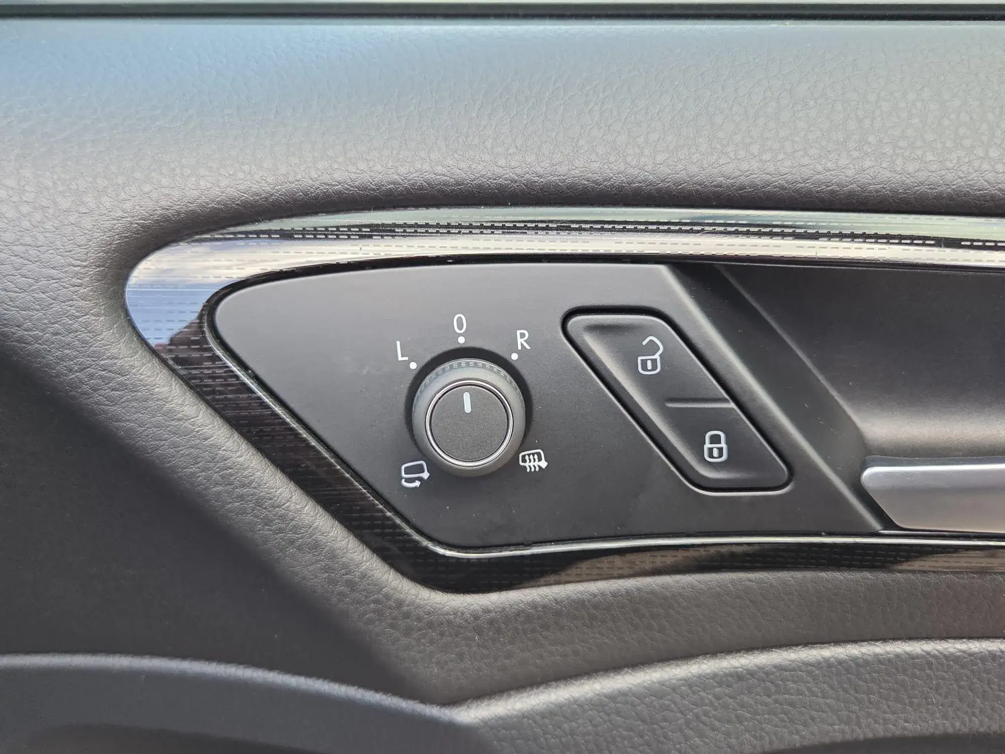 Volkswagen Golf Image 25