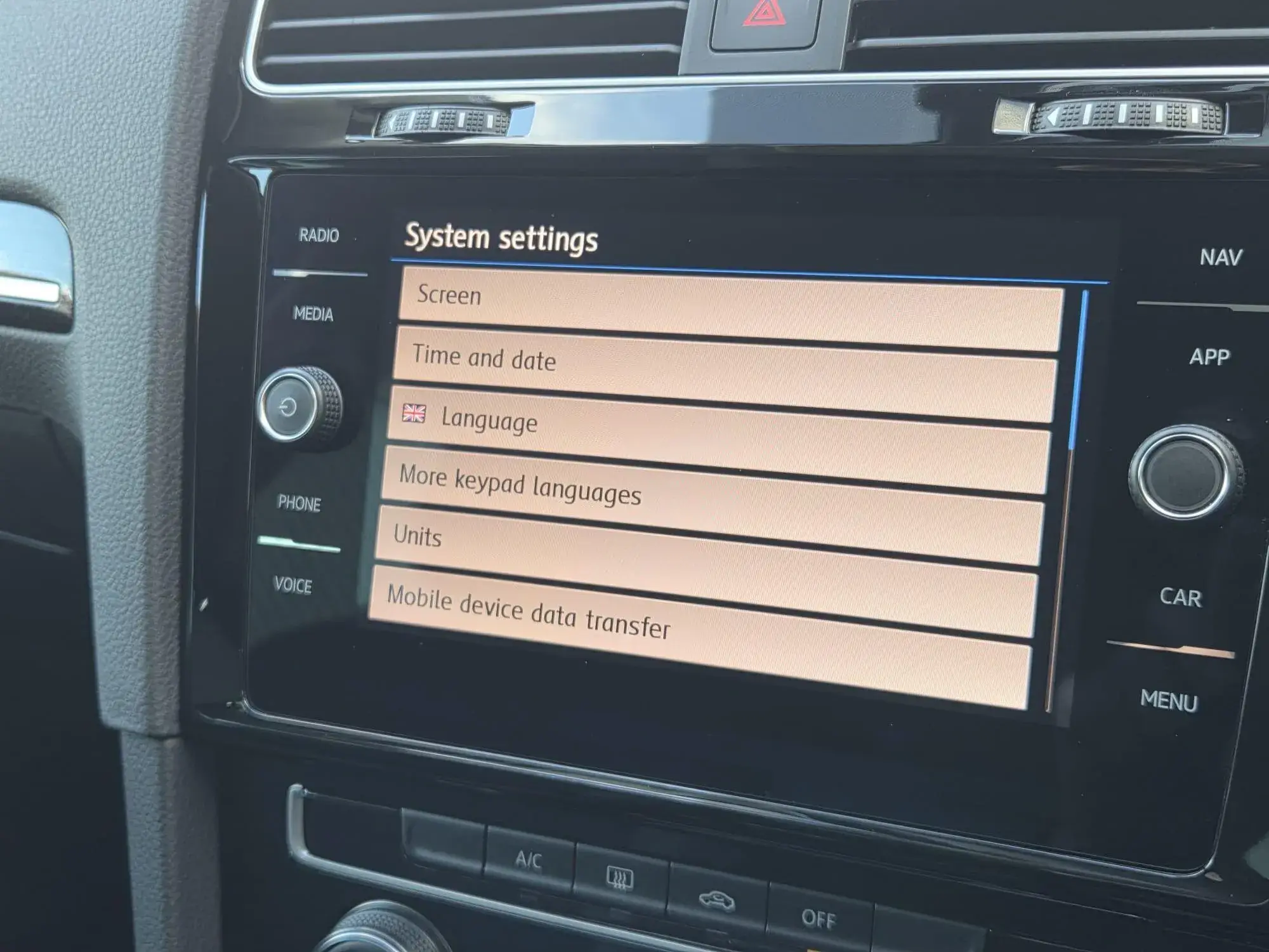 Volkswagen Golf Image 31