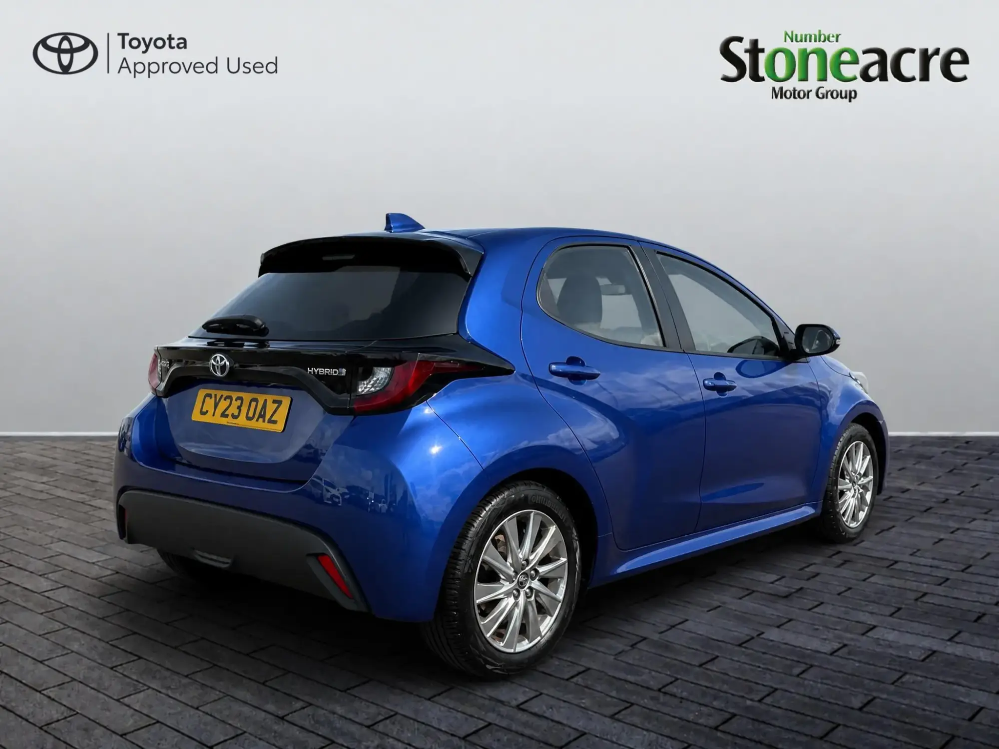 Toyota Yaris 1.5 Hybrid Icon 5dr CVT CY23OAZ Image 3