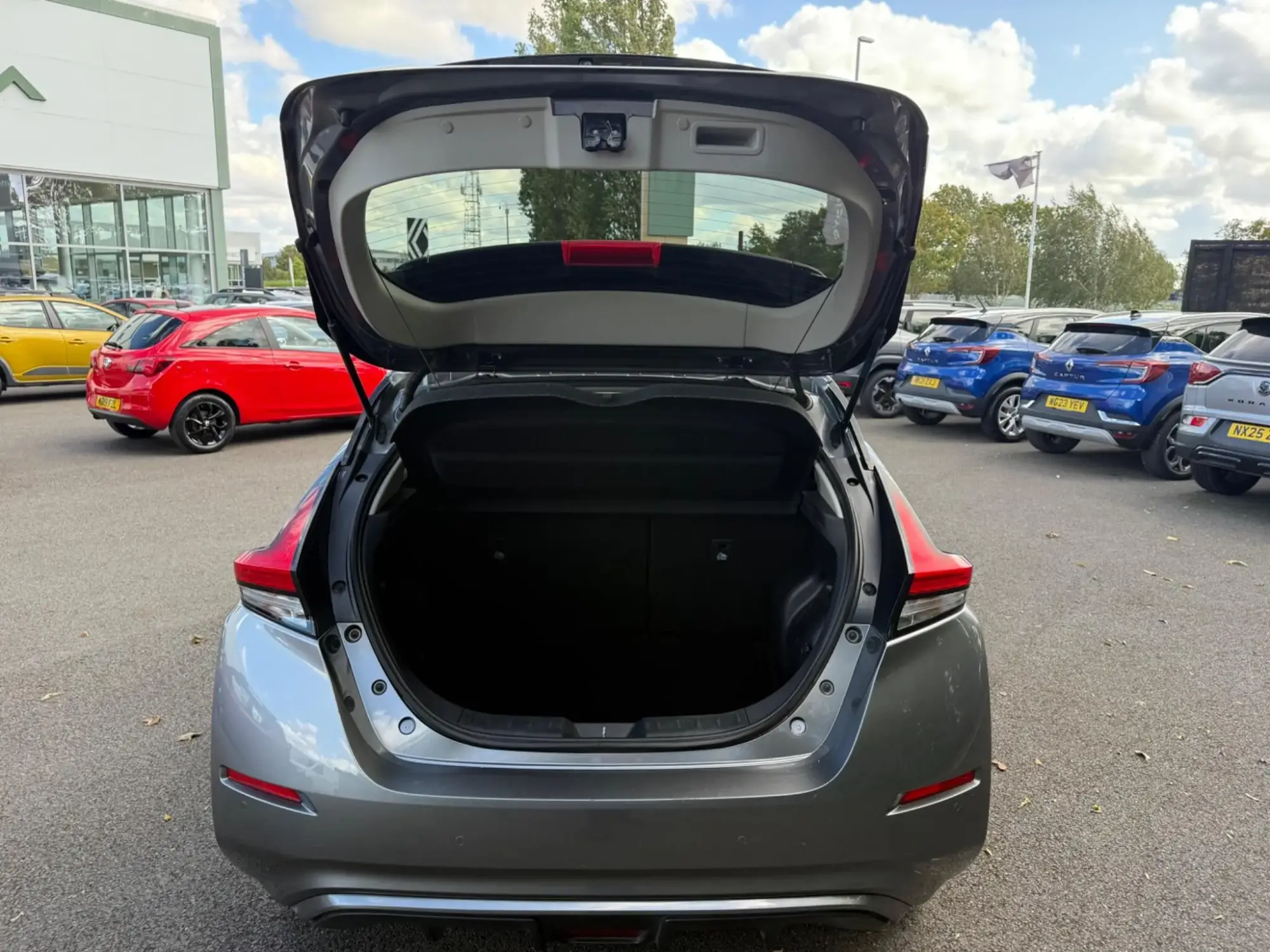 Nissan LEAF Image 16