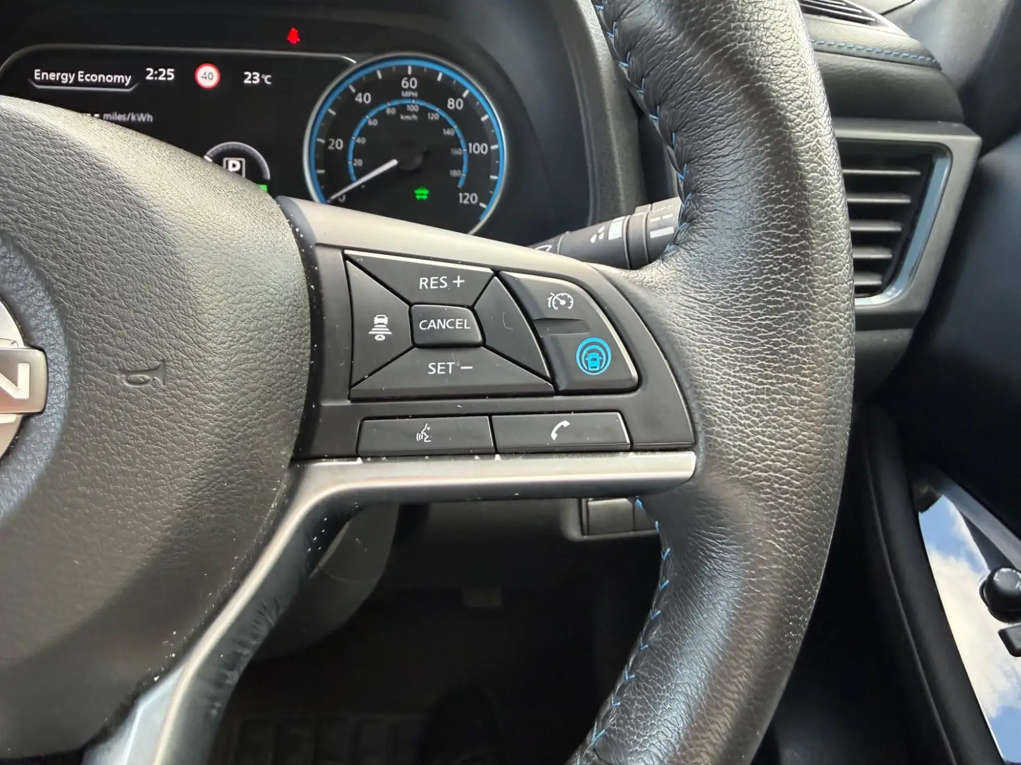 Nissan LEAF Image 26