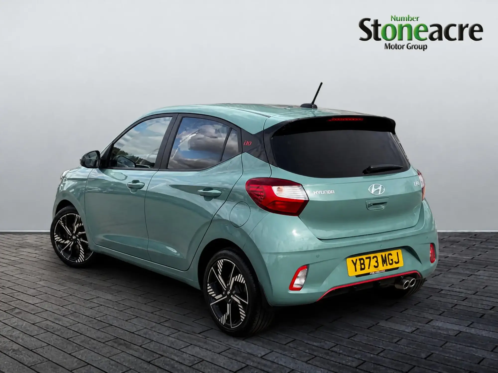 Hyundai i10 Image 4 Hyundai i10 Image 4