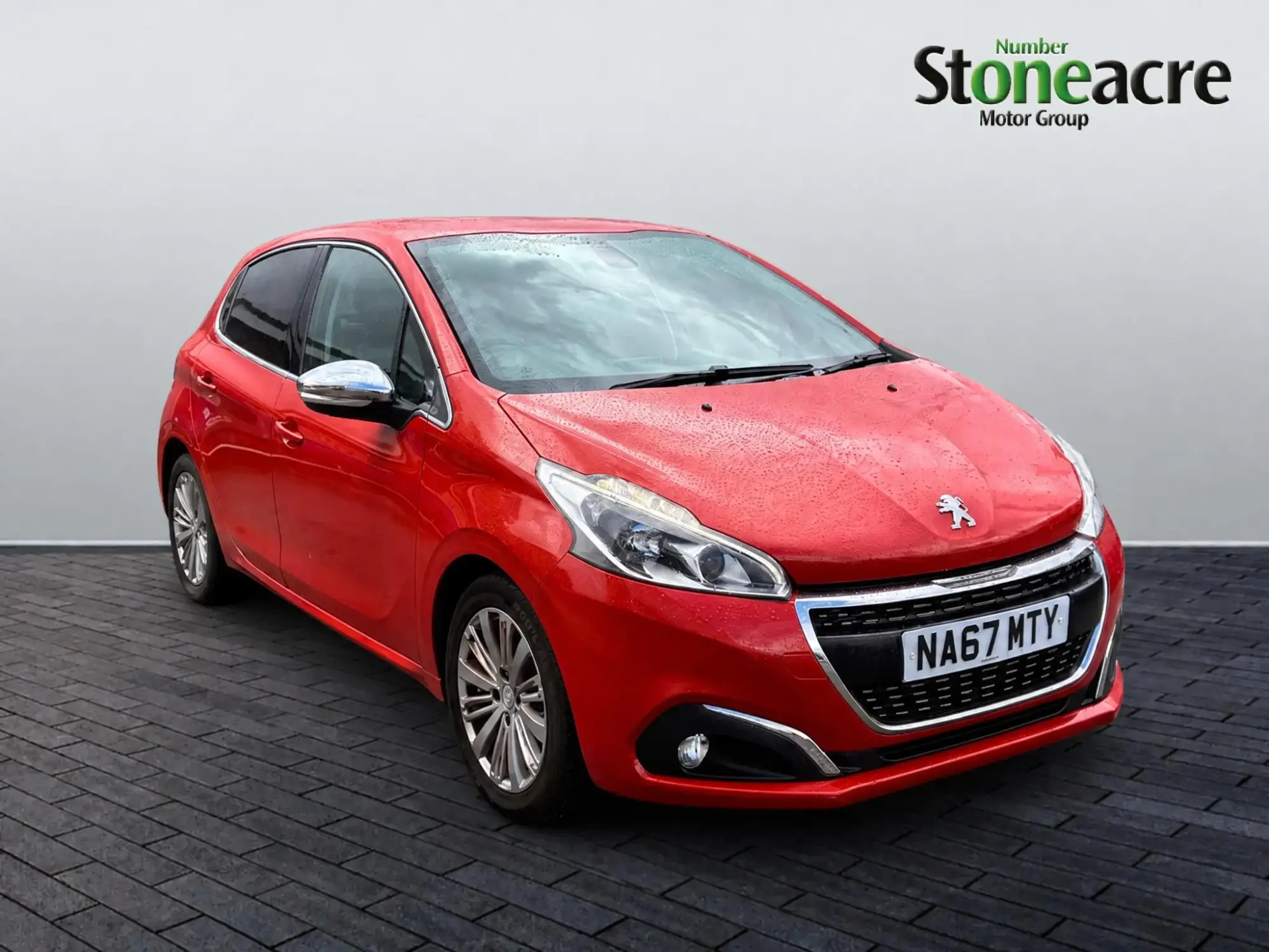 Peugeot 208 1.2 PureTech Allure Hatchback 5dr Petrol Manual Euro 6 (82 ps) NA67MTY Image 1
