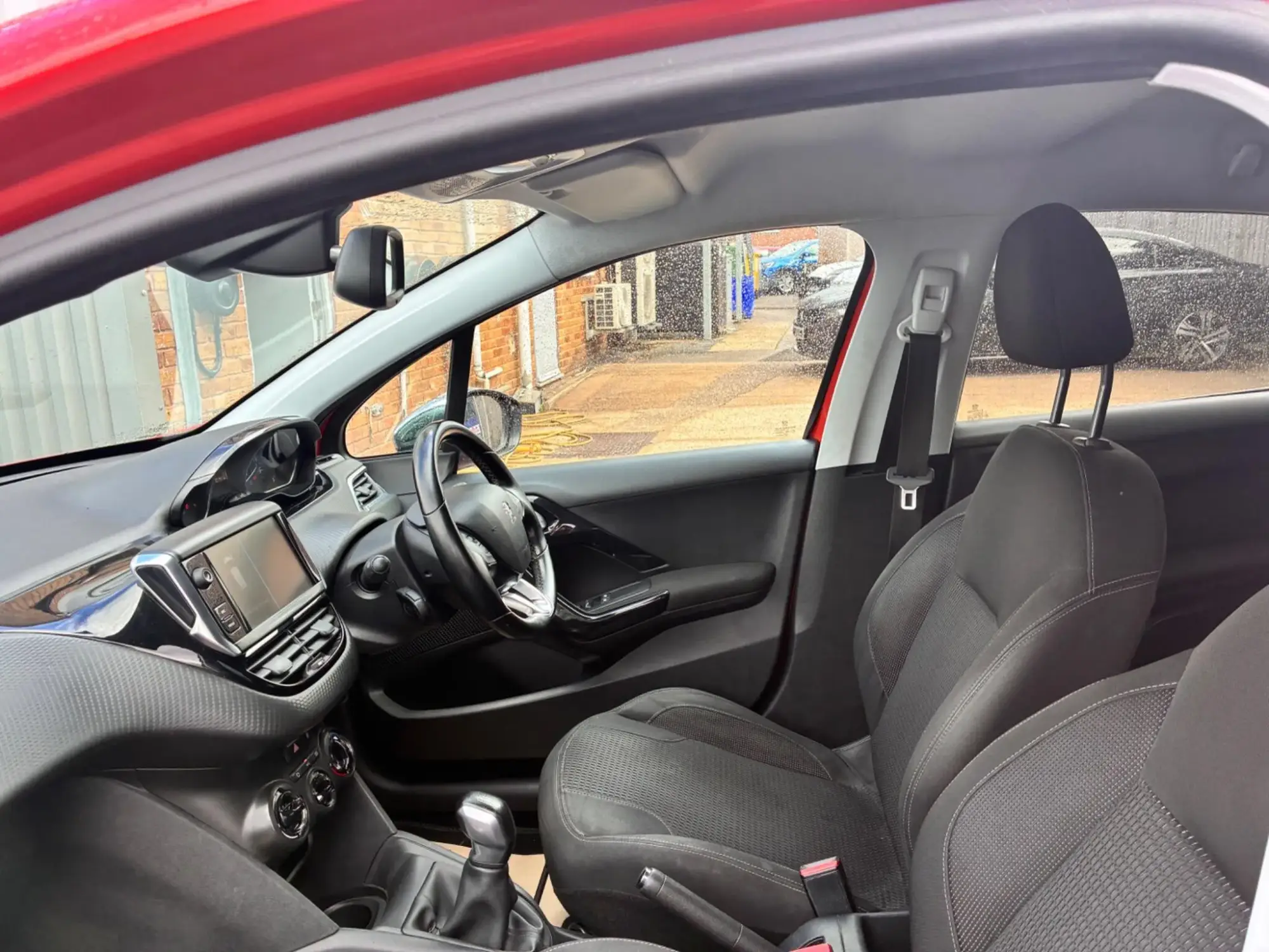 Peugeot 208 Image 20 Peugeot 208 Image 20