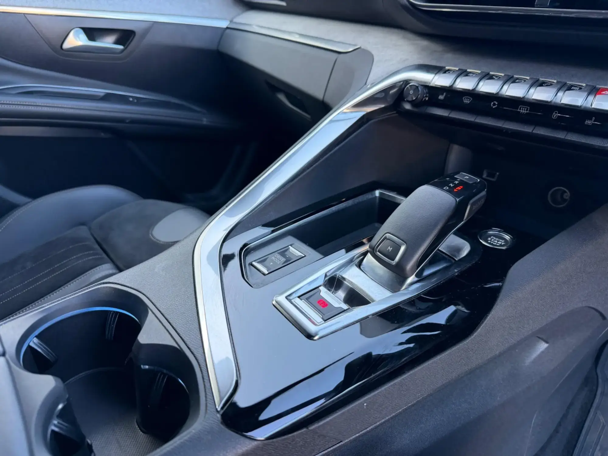 Peugeot 5008 Image 12