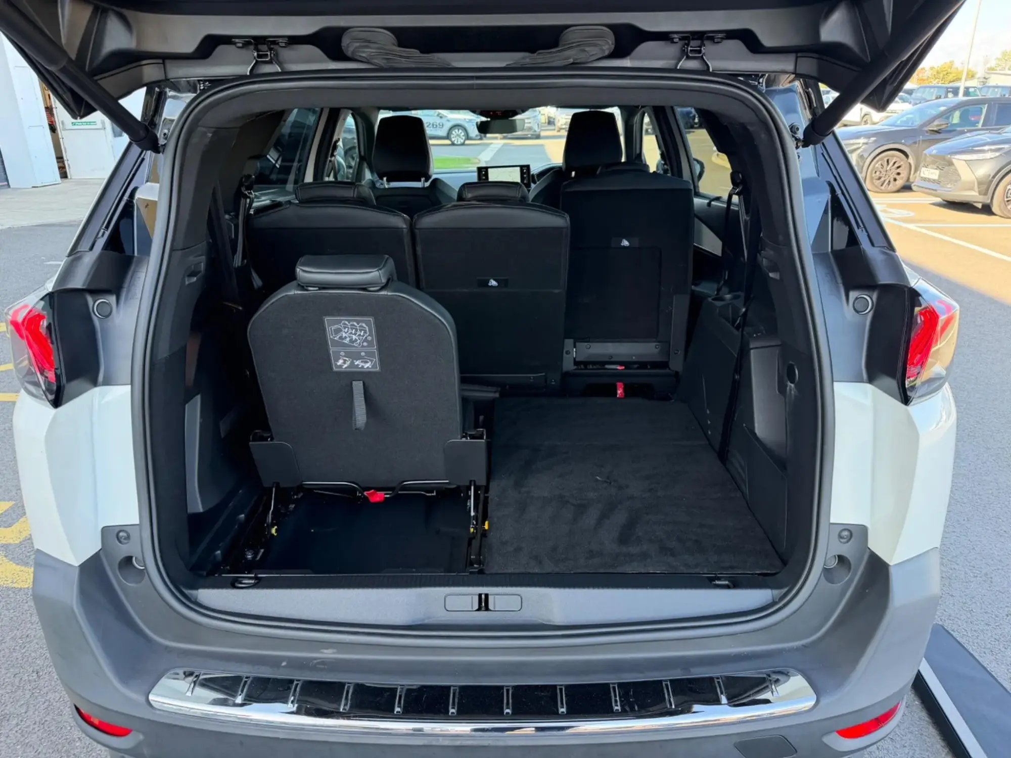 Peugeot 5008 Image 34