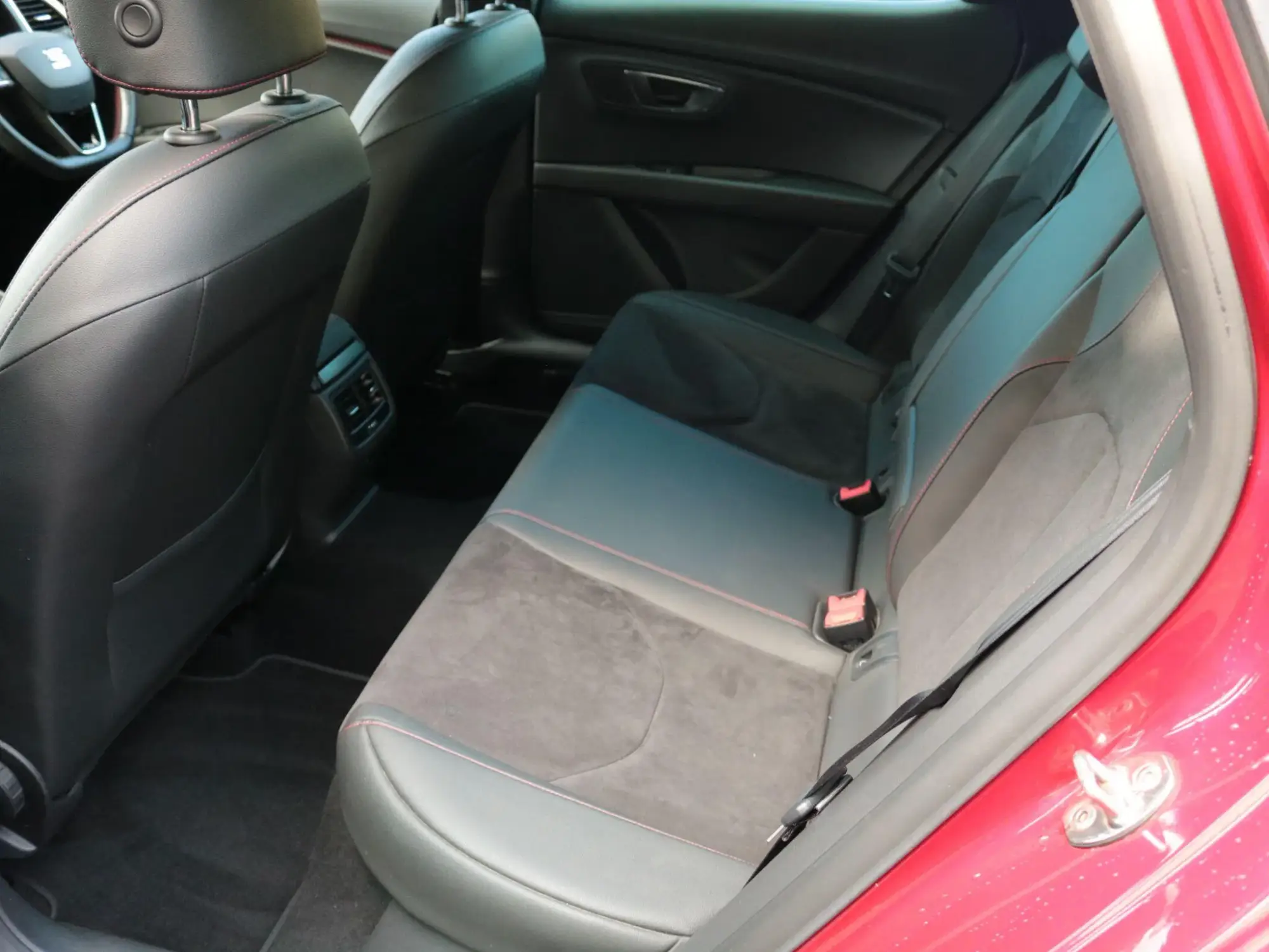 SEAT Leon Image 28 SEAT Leon Image 28