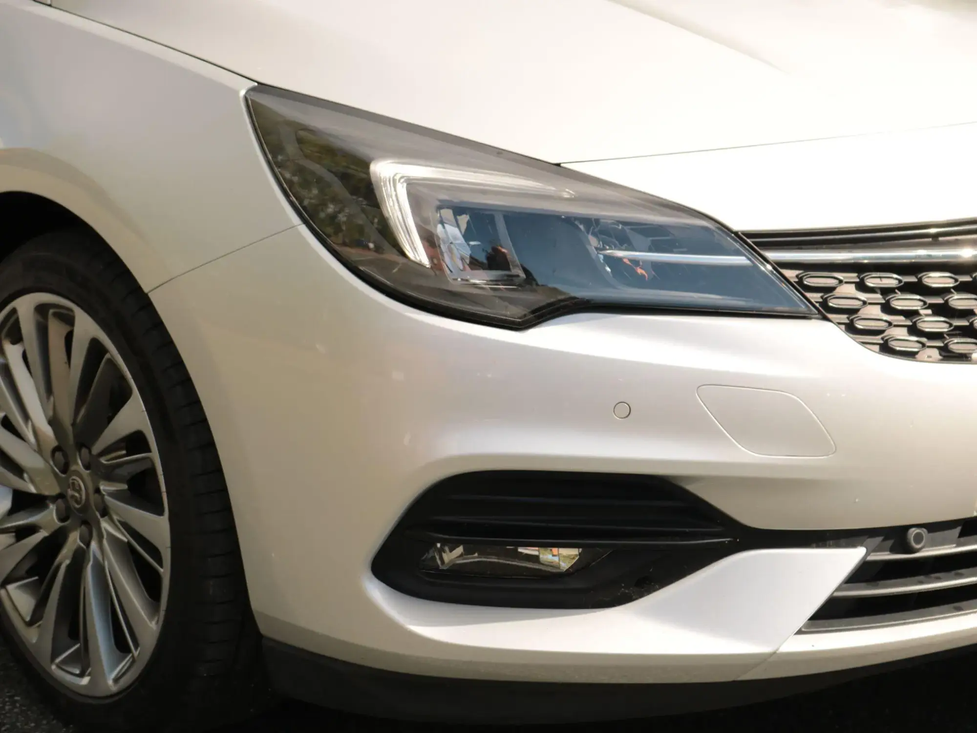 Vauxhall Astra Image 9 Vauxhall Astra Image 9
