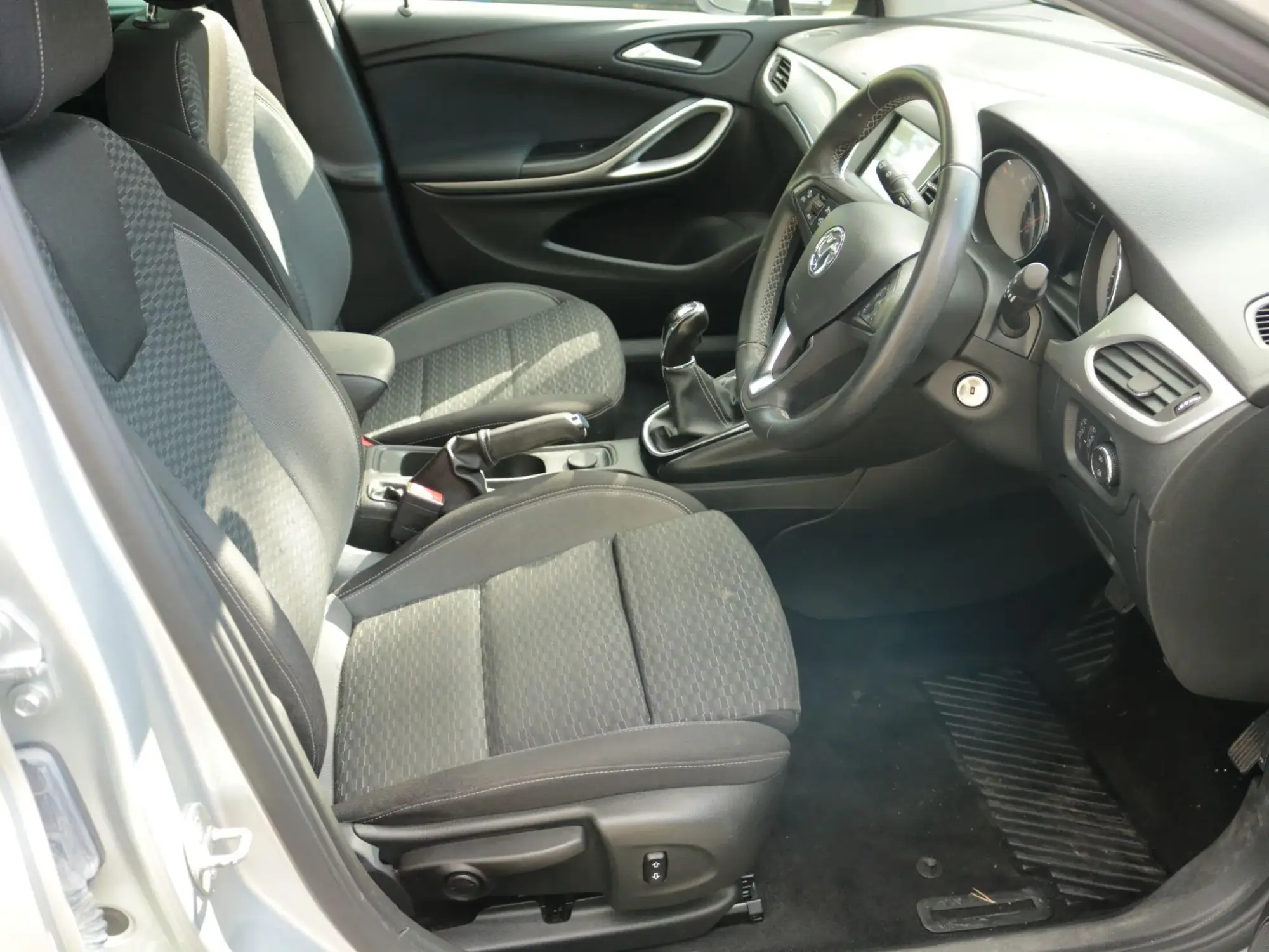 Vauxhall Astra Image 13 Vauxhall Astra Image 13