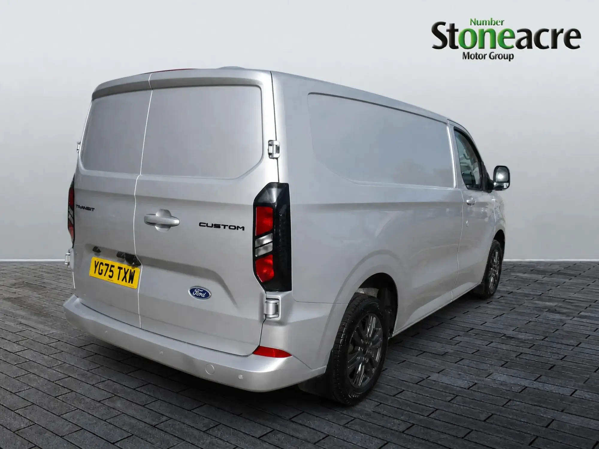 Ford Transit Custom 2.0 280 EcoBlue Limited L1 H1 Euro 6 (s/s) 5dr YG75TXW Image 3 Ford Transit Custom 2.0 280 EcoBlue Limited L1 H1 Euro 6 (s/s) 5dr YG75TXW Image 3