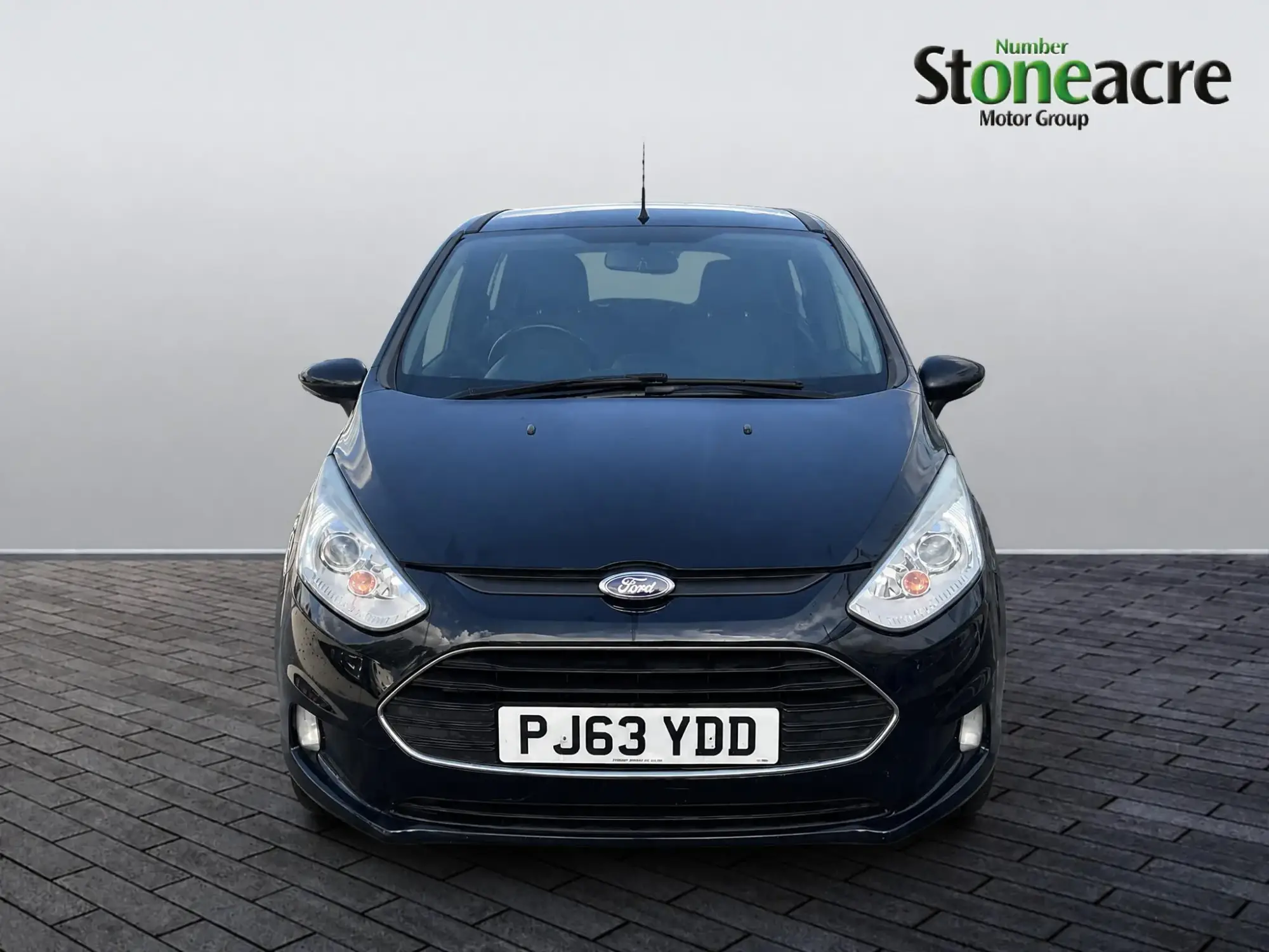 Ford B-Max 1.4 Zetec Euro 5 5dr PJ63YDD Image 2 Ford B-Max 1.4 Zetec Euro 5 5dr PJ63YDD Image 2