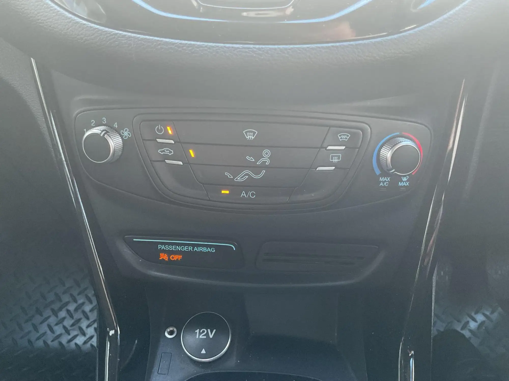 Ford B-Max Image 16 Ford B-Max Image 16
