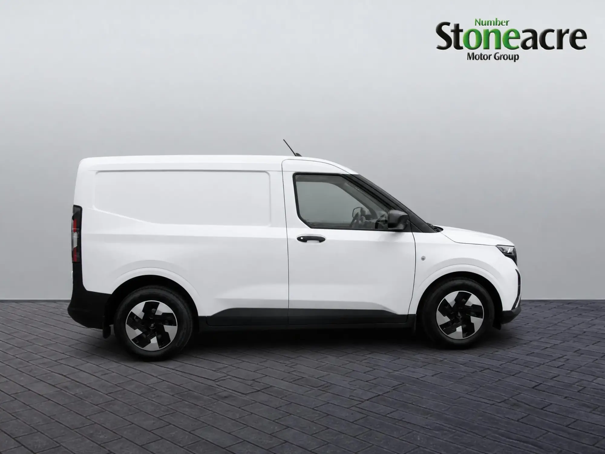 Ford E-Transit Courier 43kWh Trend Auto SWB 5dr YJ26FTO Image 2 Ford E-Transit Courier 43kWh Trend Auto SWB 5dr YJ26FTO Image 2