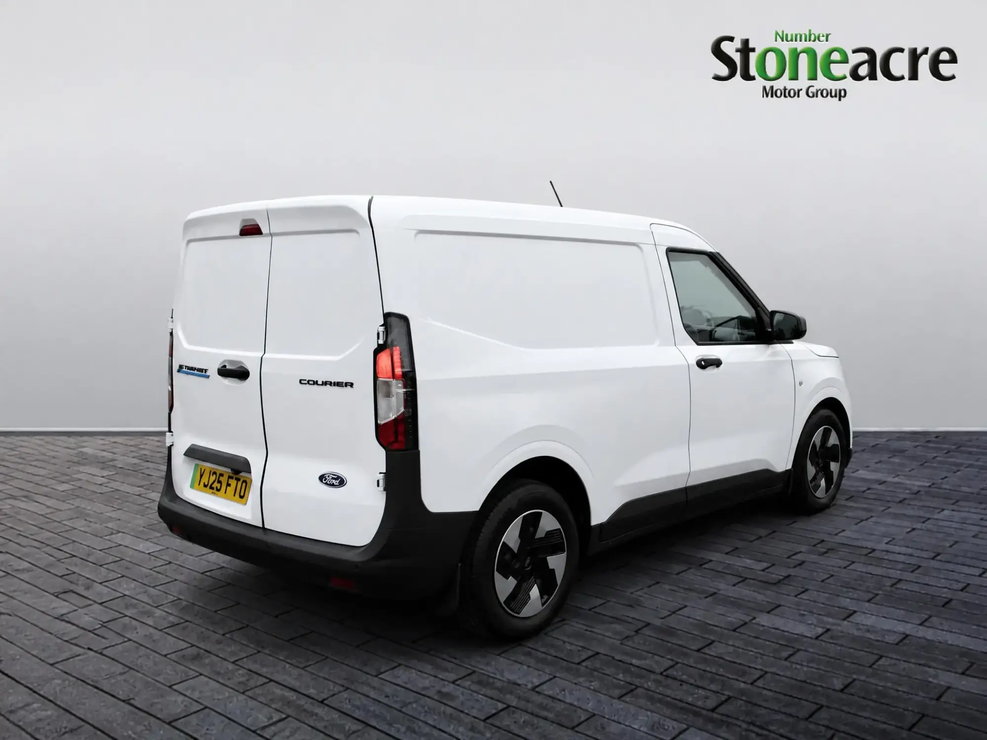 Ford E-Transit Courier 43kWh Trend Auto SWB 5dr YJ26FTO Image 3 Ford E-Transit Courier 43kWh Trend Auto SWB 5dr YJ26FTO Image 3