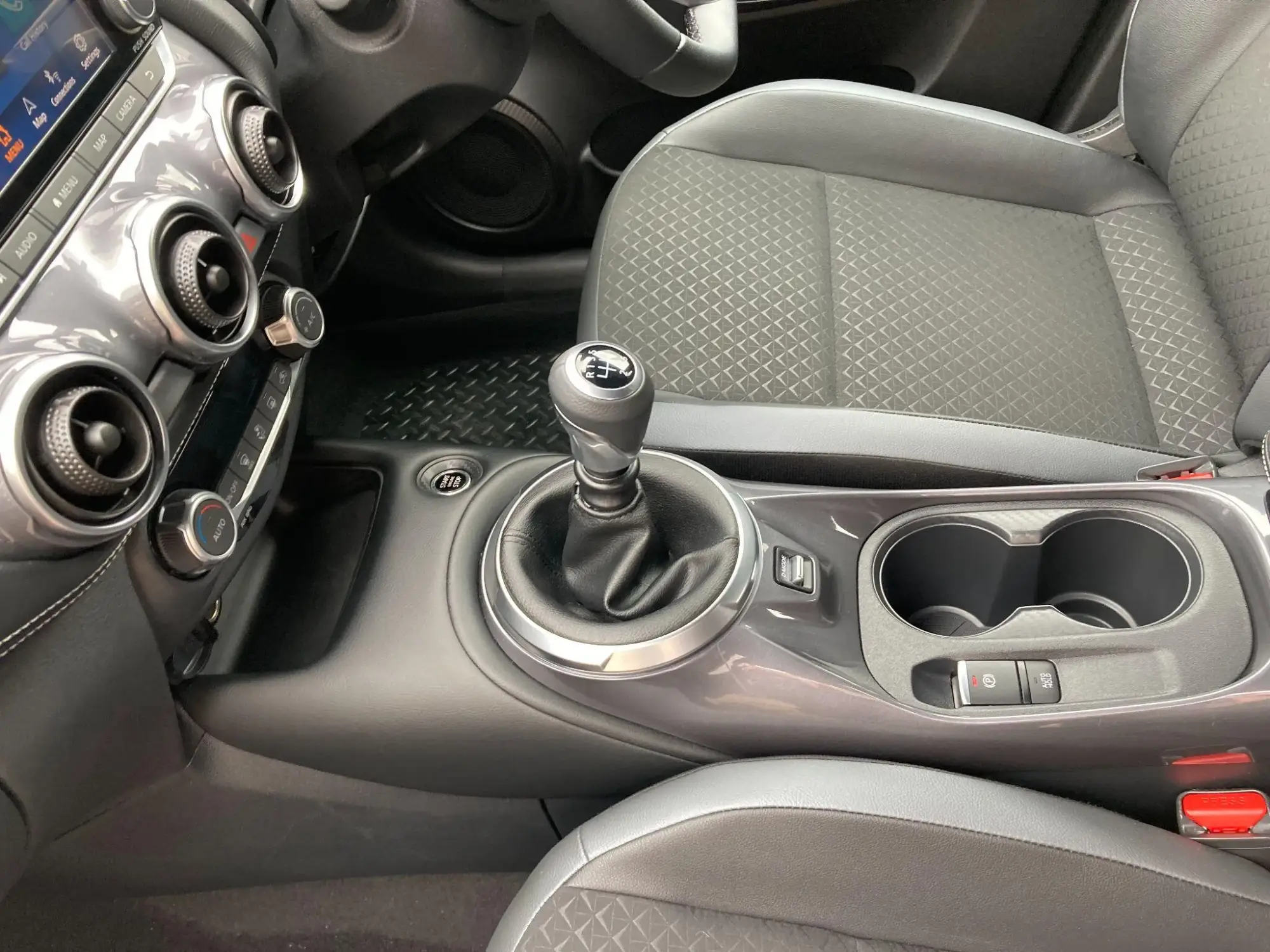 Nissan Juke Image 32