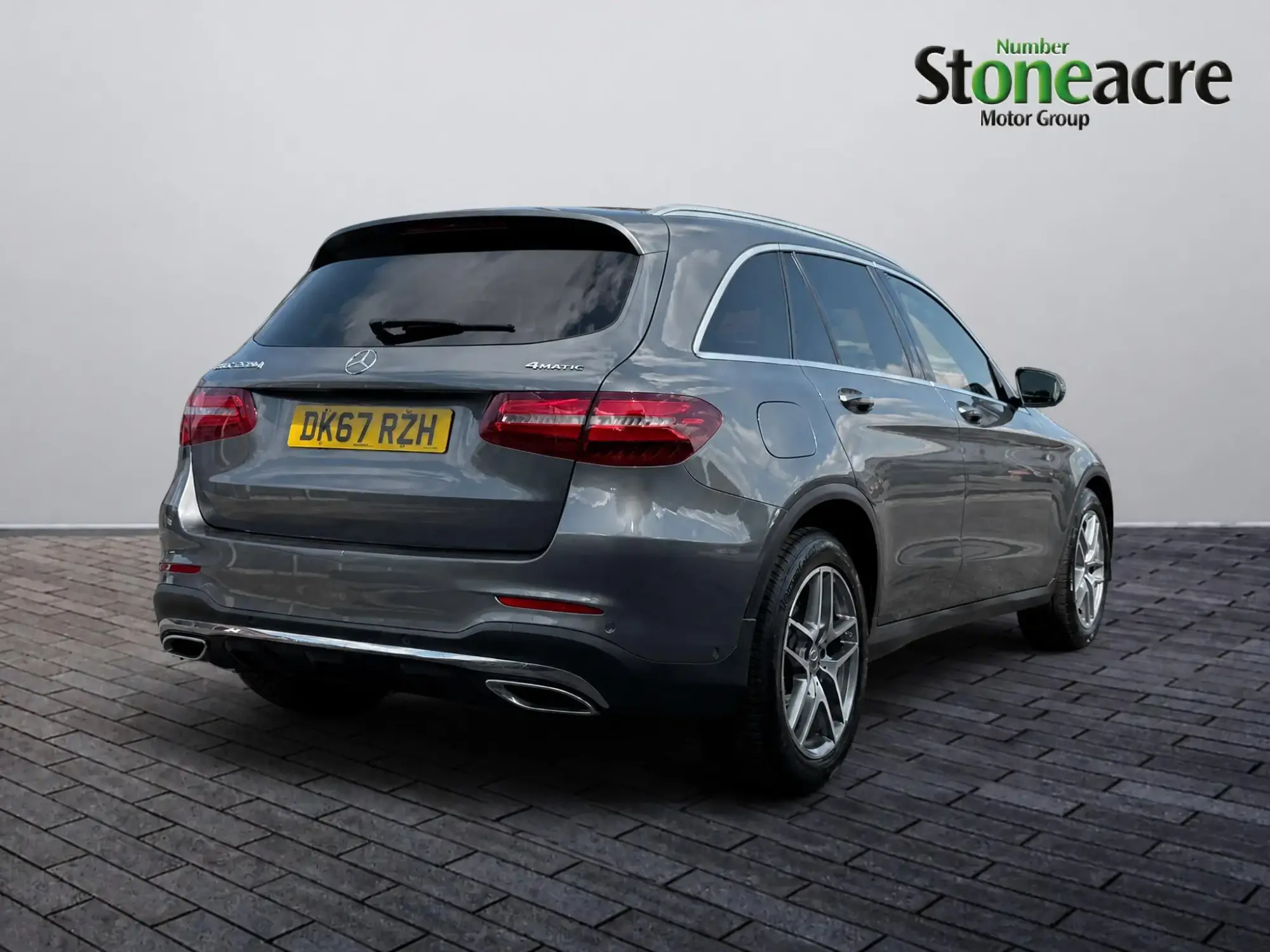 Mercedes-Benz GLC 2.1 GLC220d AMG Line G-Tronic 4MATIC Euro 6 (s/s) 5dr DK67RZH Image 3 Mercedes-Benz GLC 2.1 GLC220d AMG Line G-Tronic 4MATIC Euro 6 (s/s) 5dr DK67RZH Image 3