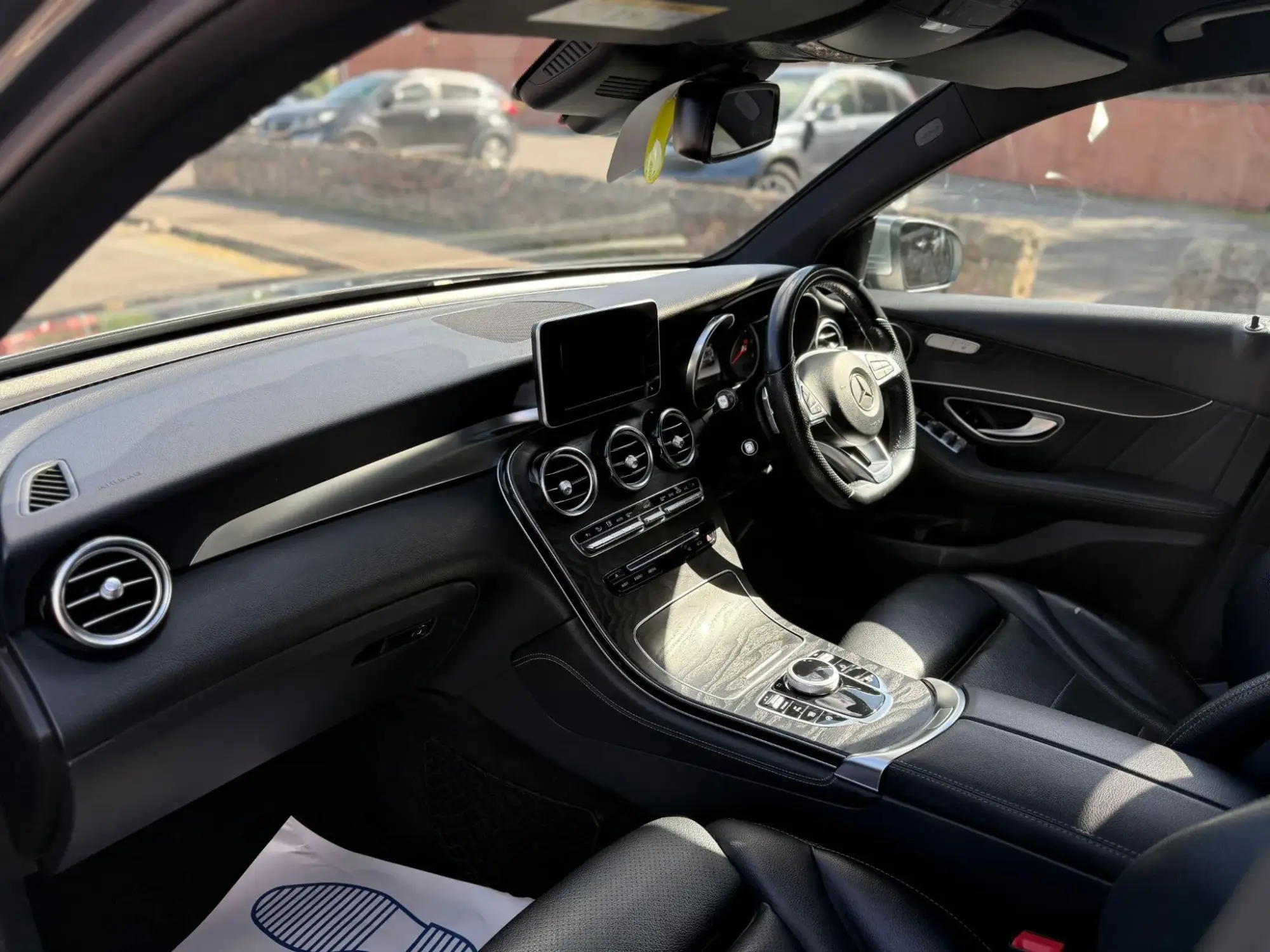 Mercedes-Benz GLC Image 11 Mercedes-Benz GLC Image 11