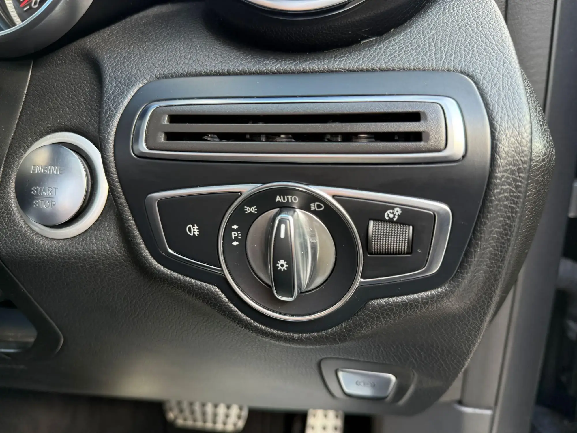 Mercedes-Benz GLC Image 16 Mercedes-Benz GLC Image 16