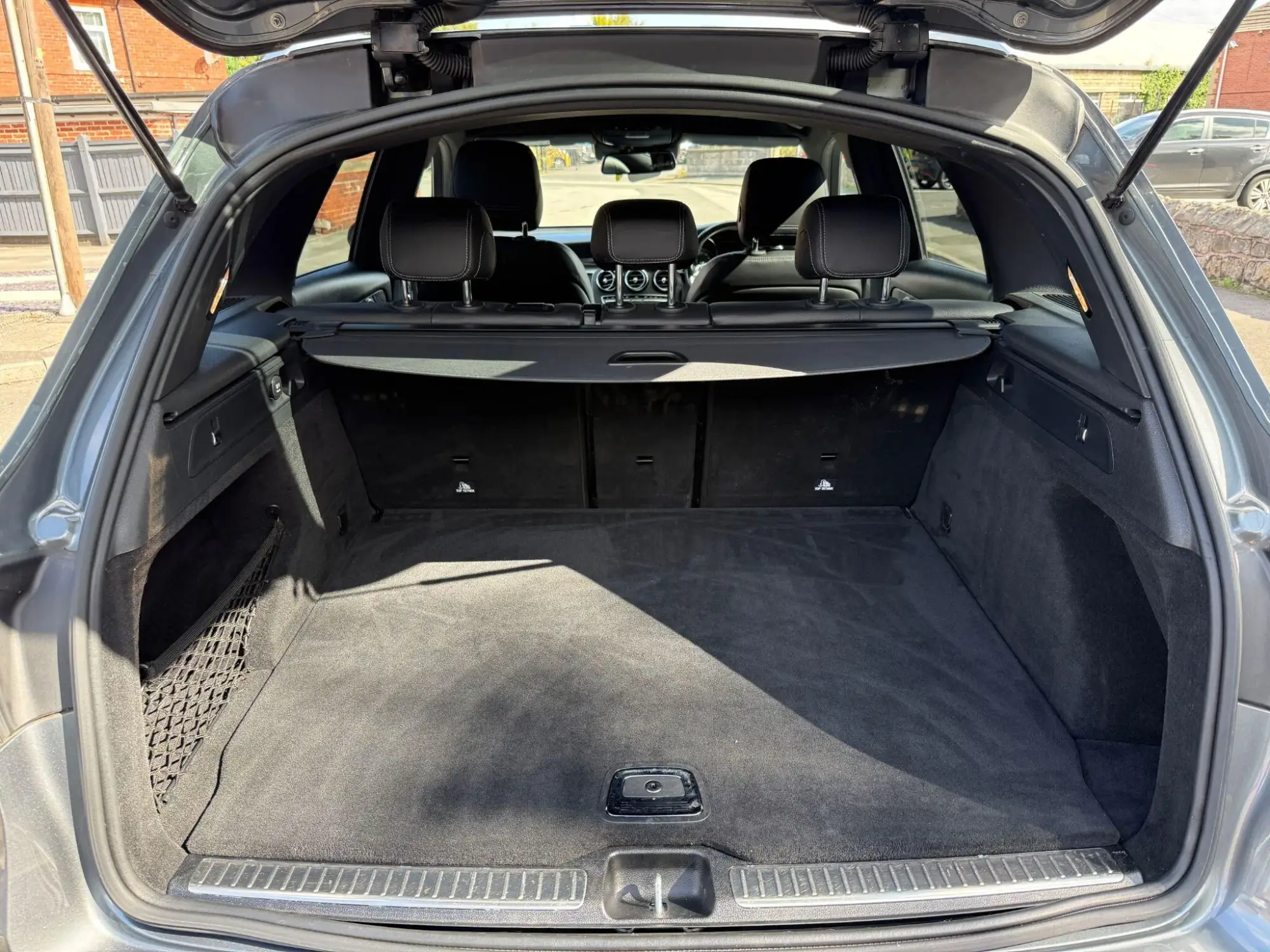 Mercedes-Benz GLC Image 27 Mercedes-Benz GLC Image 27