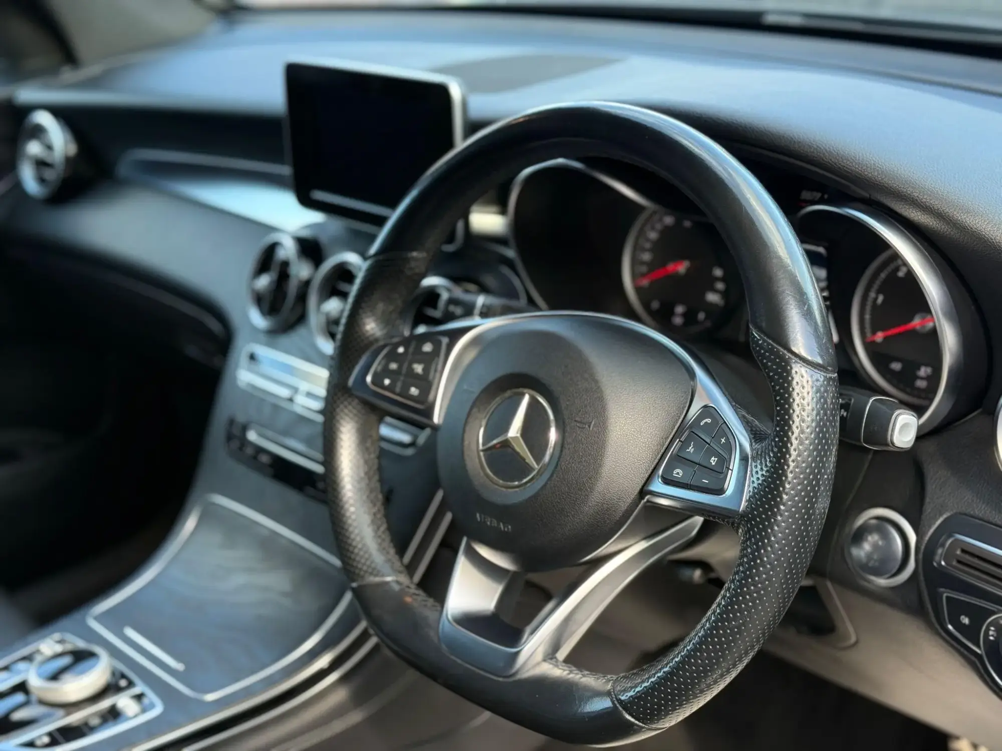 Mercedes-Benz GLC Image 28 Mercedes-Benz GLC Image 28