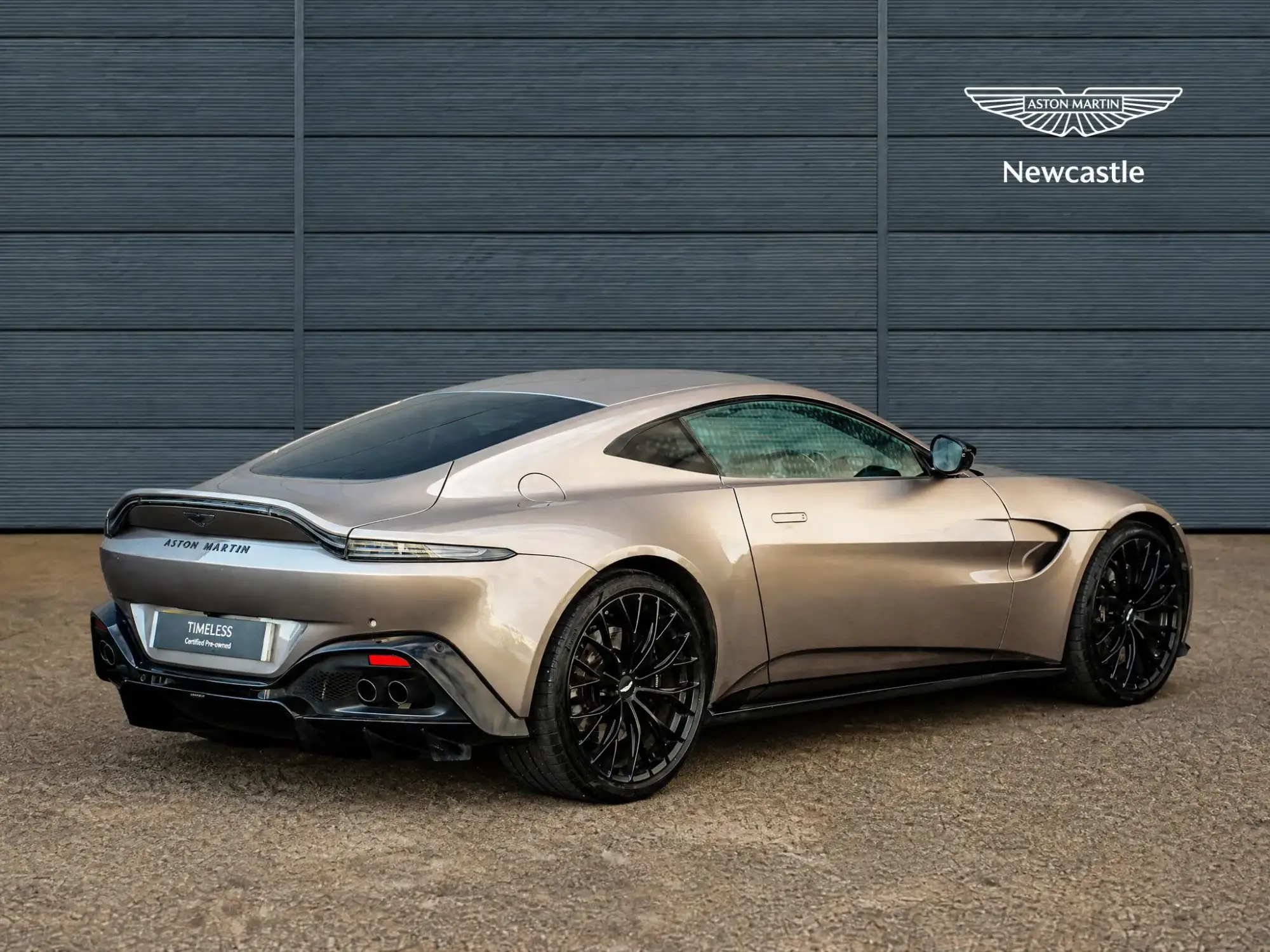 Aston Martin Vantage Image 8 Aston Martin Vantage Image 8
