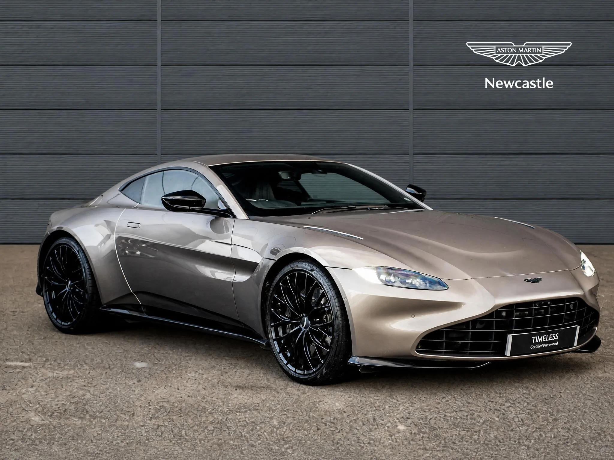 Aston Martin Vantage
