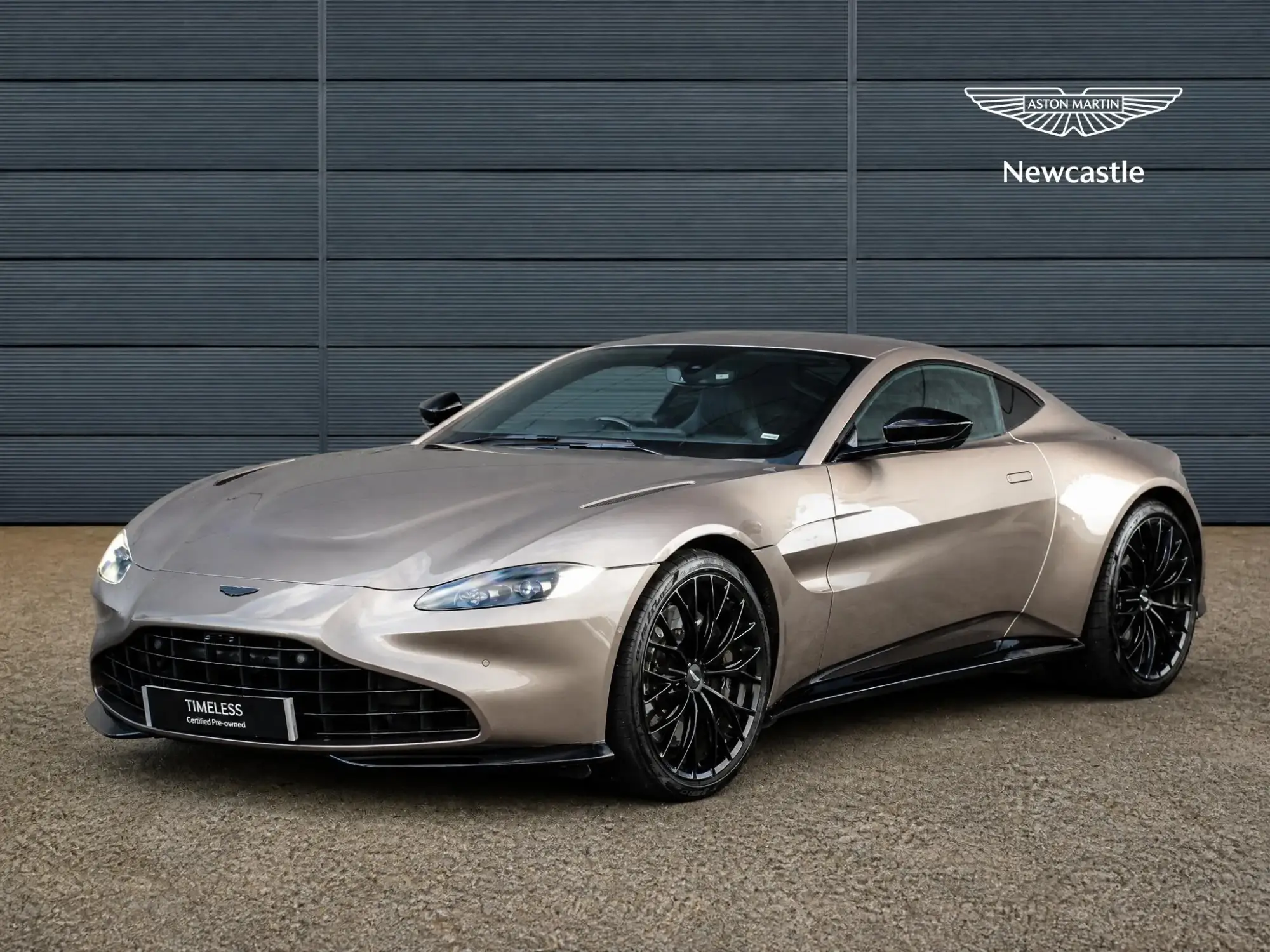 Aston Martin Vantage Image 3 Aston Martin Vantage Image 3
