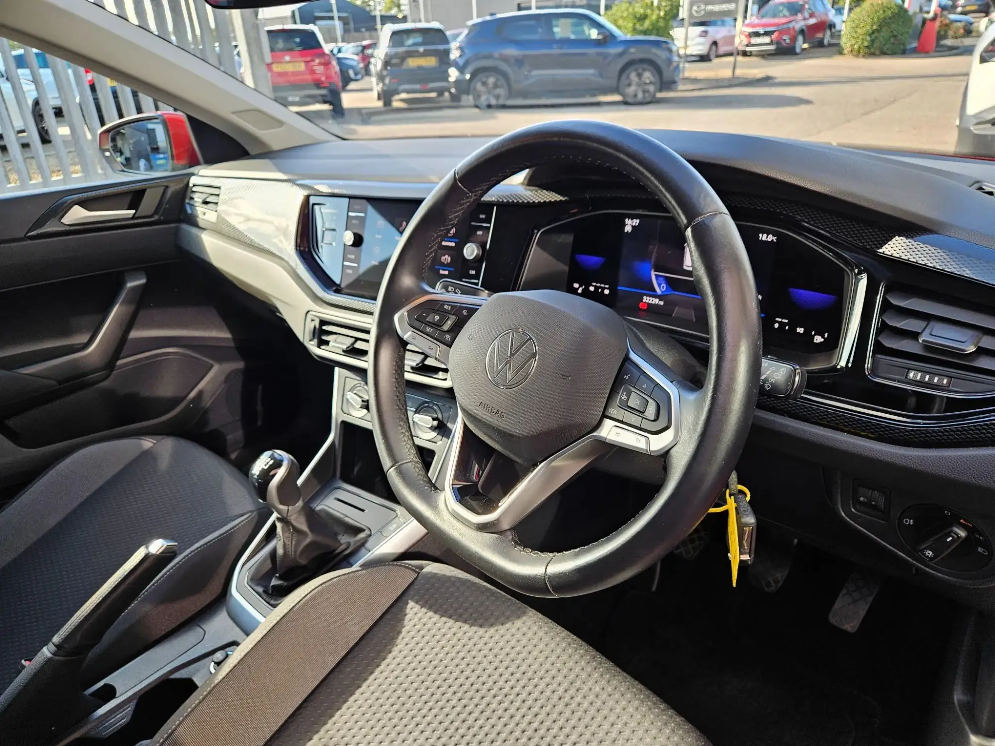 Volkswagen Polo Image 11