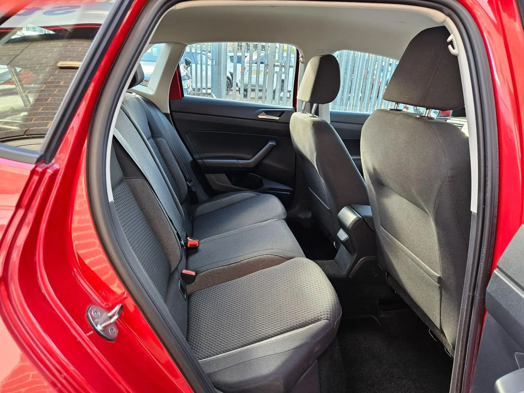Volkswagen Polo Image 17