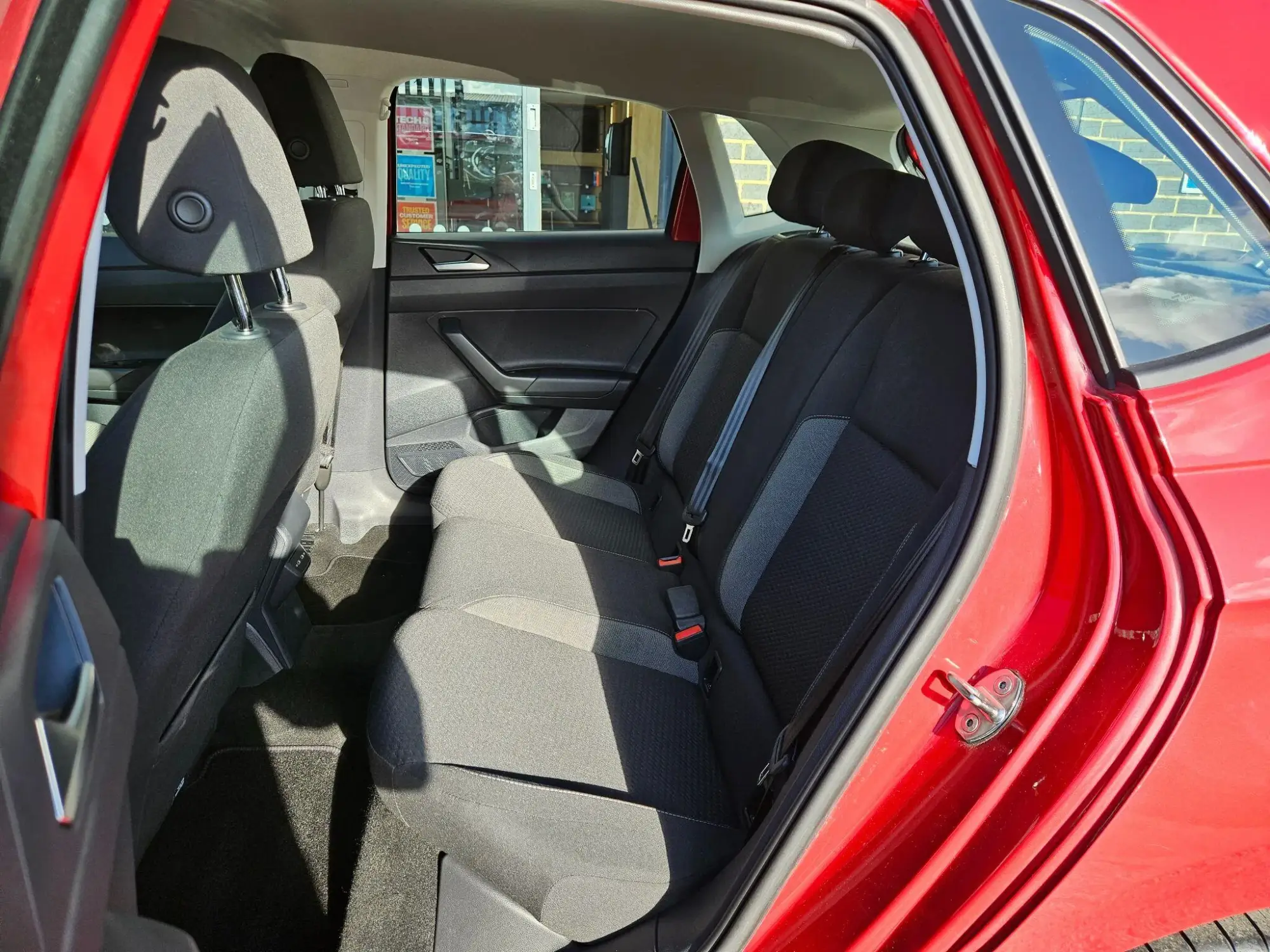 Volkswagen Polo Image 18